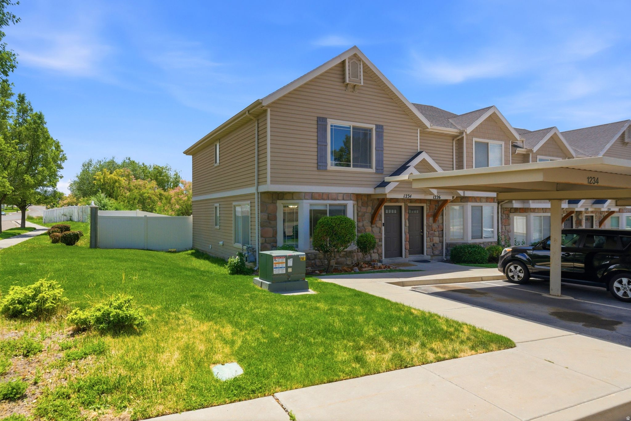 BLACK HORSE RUN - Residential