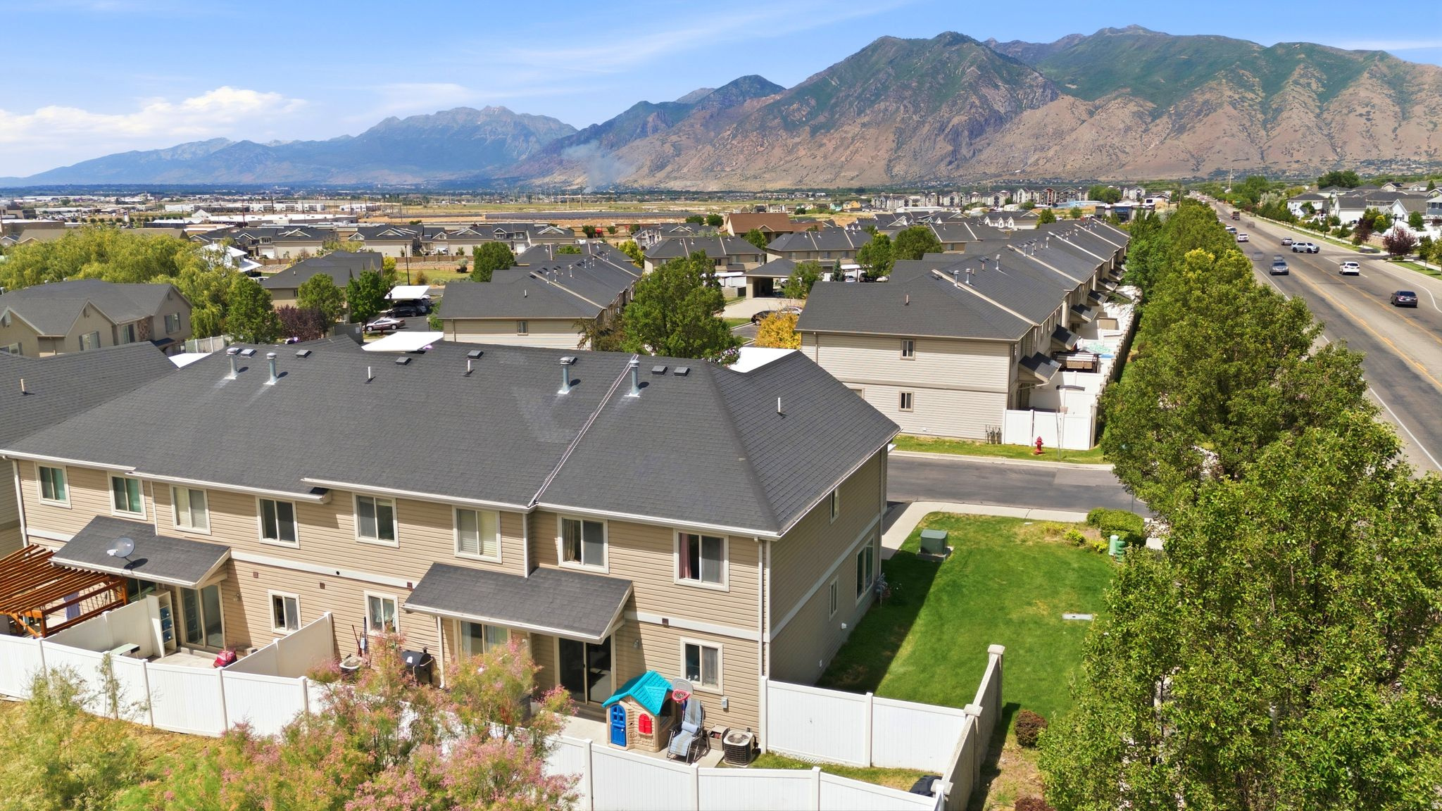 BLACK HORSE RUN - Residential
