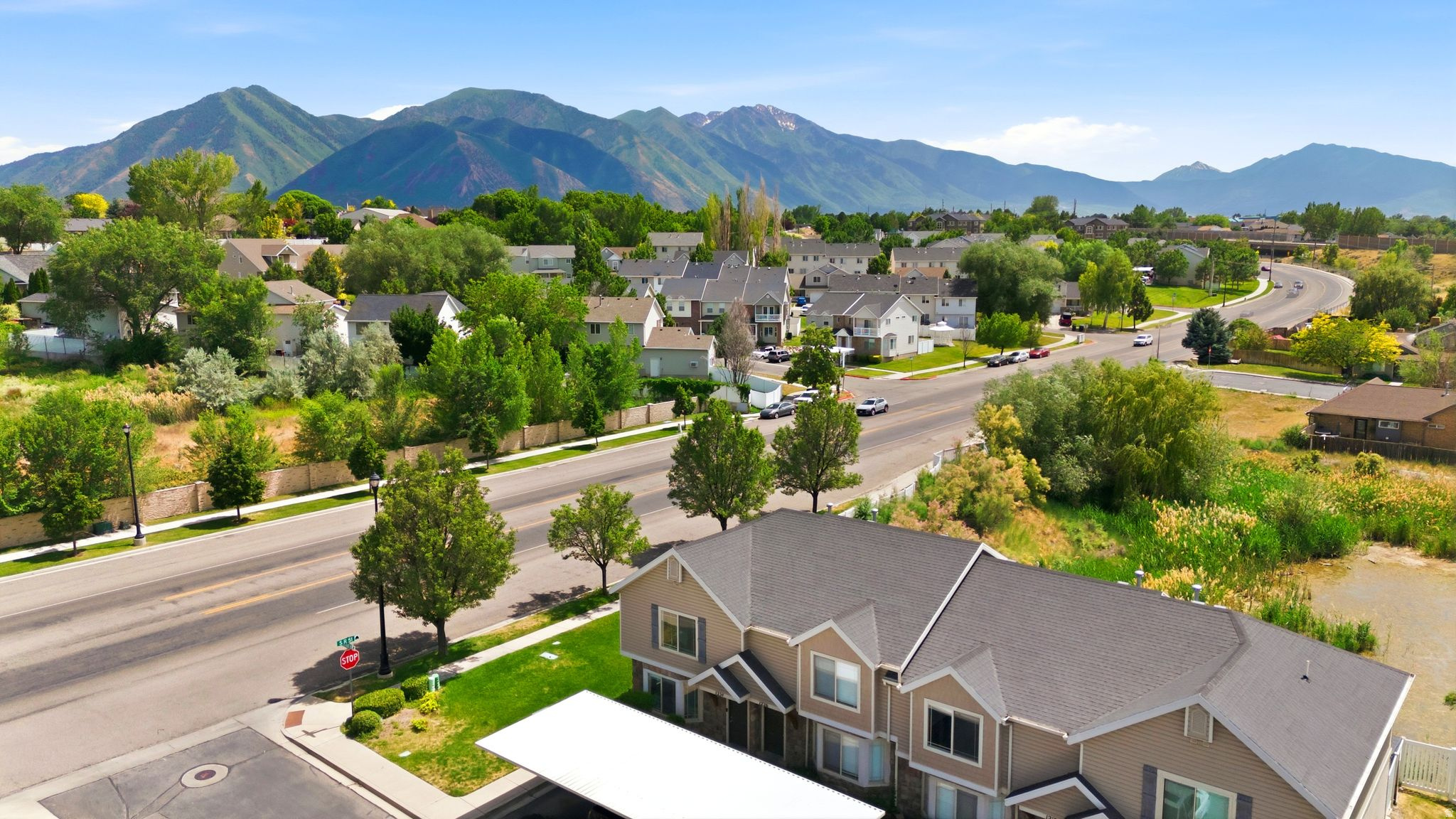 BLACK HORSE RUN - Residential
