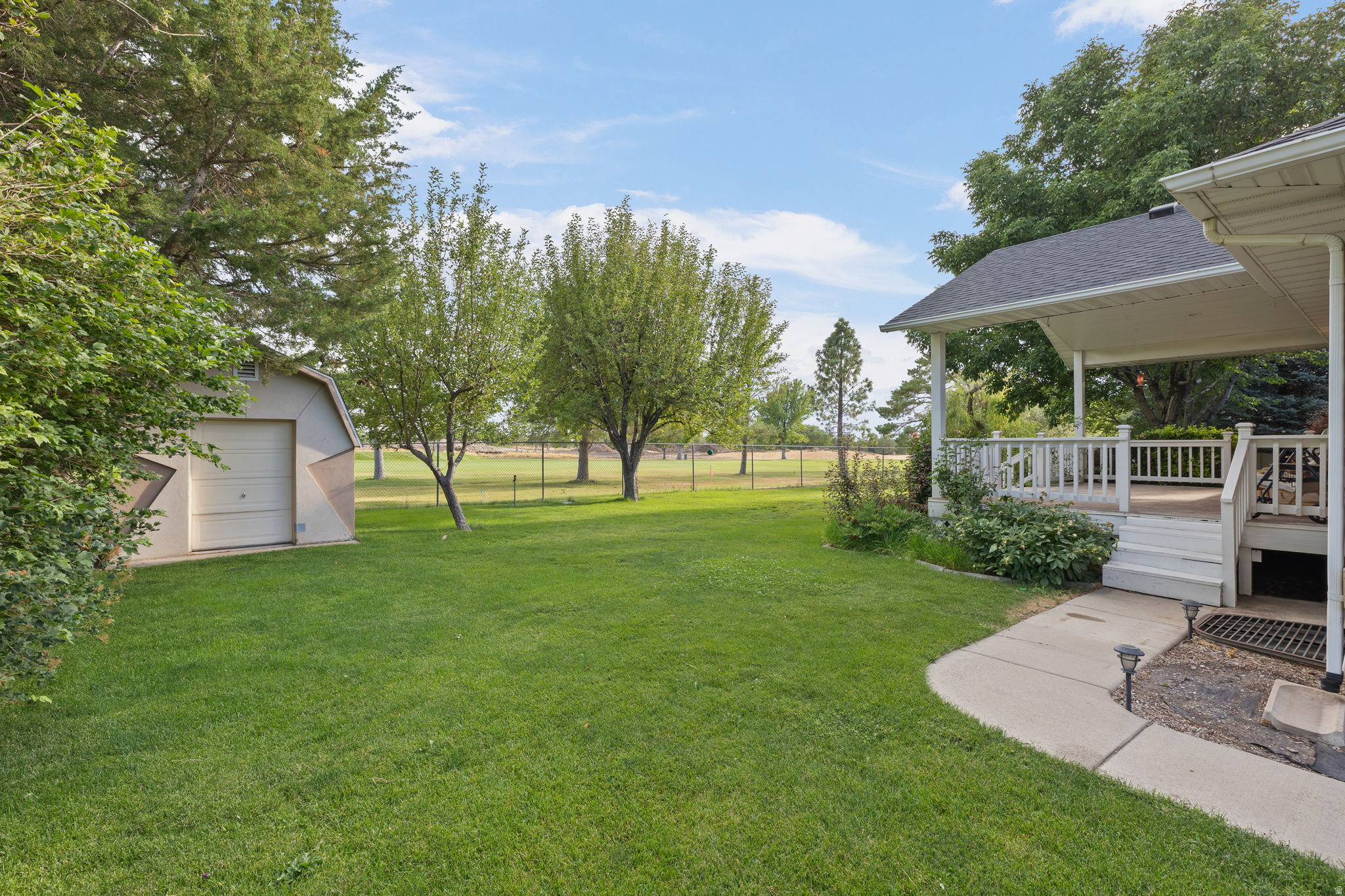 ALPINE COUNTRY CLUB - Residential