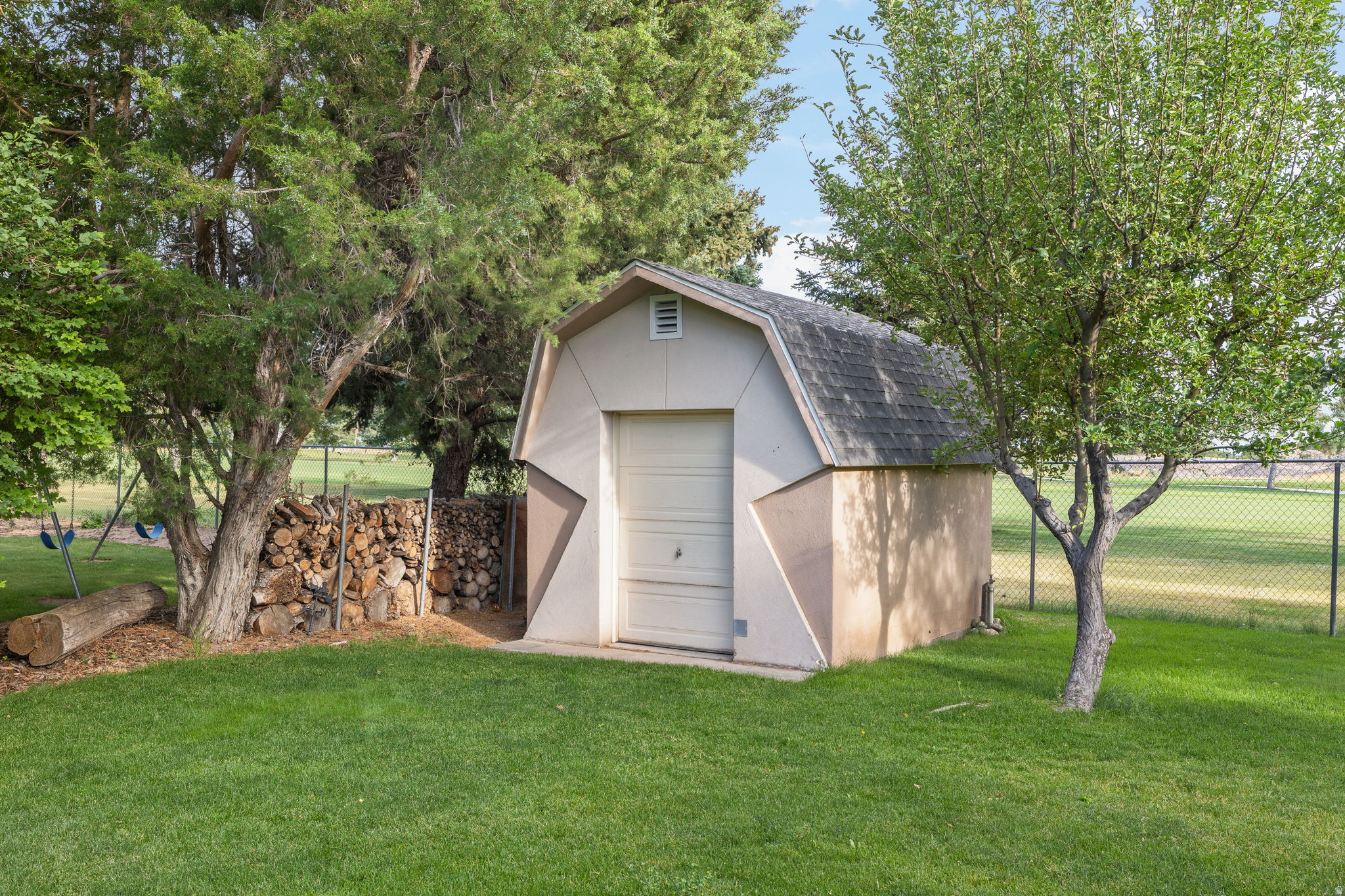 ALPINE COUNTRY CLUB - Residential