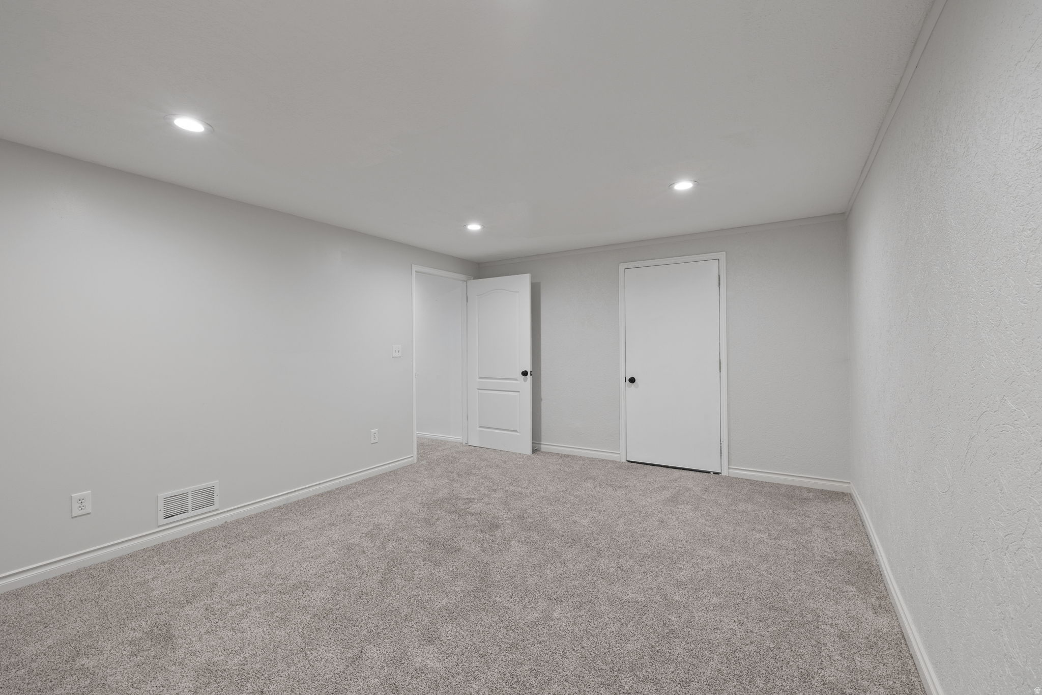 ALPINE COUNTRY CLUB - Residential