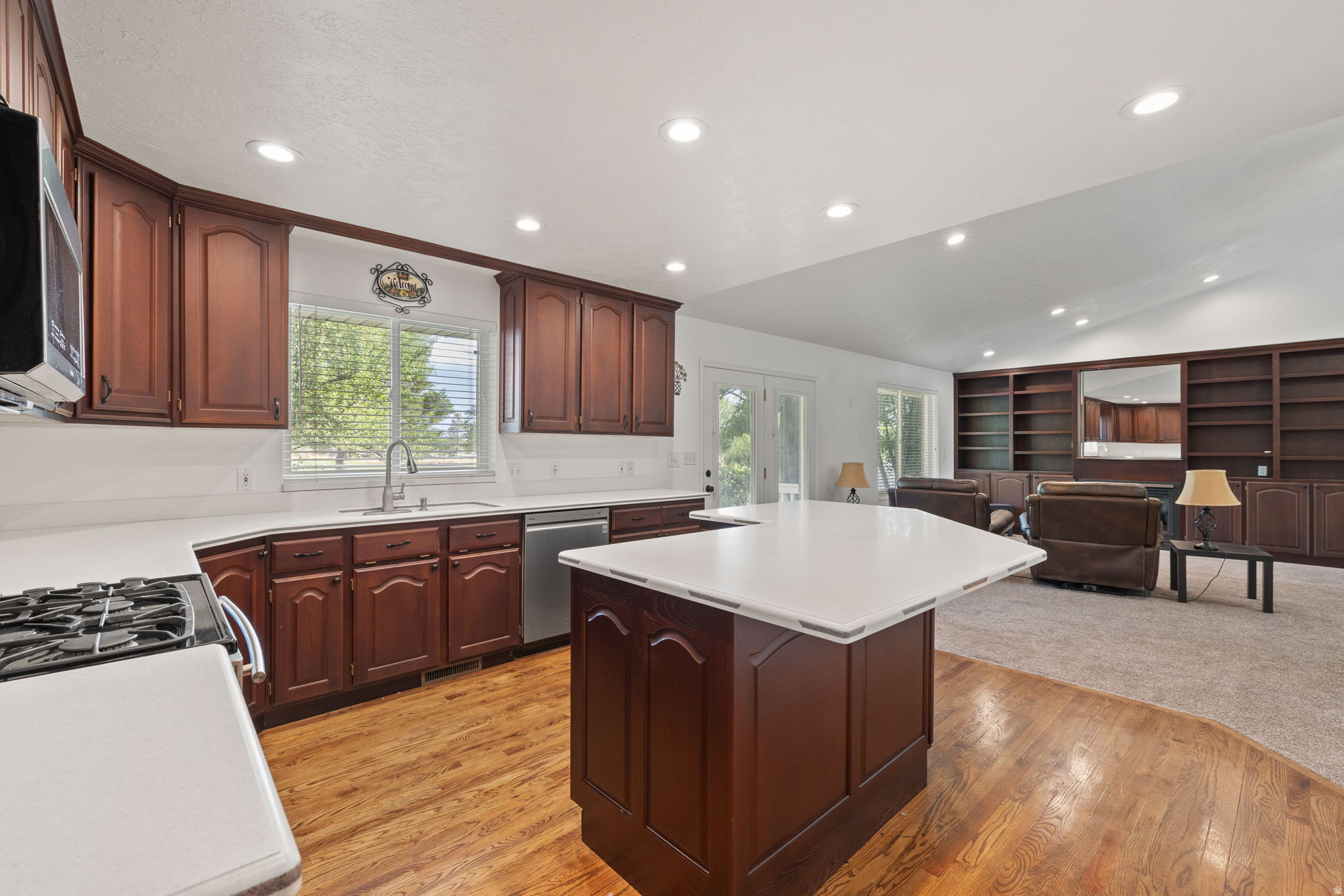 ALPINE COUNTRY CLUB - Residential