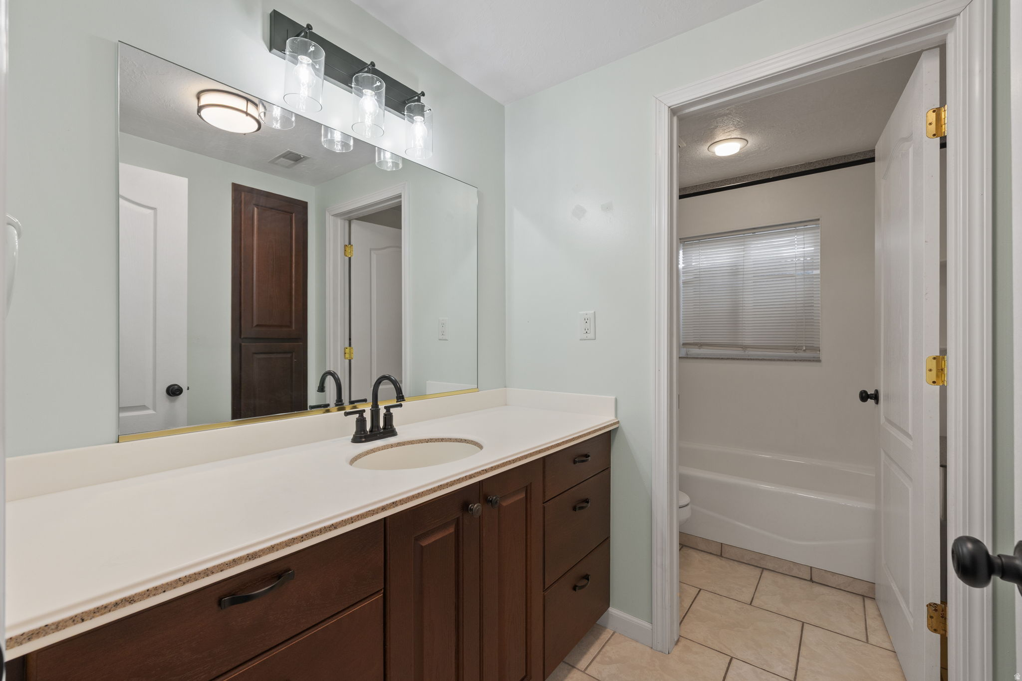 ALPINE COUNTRY CLUB - Residential