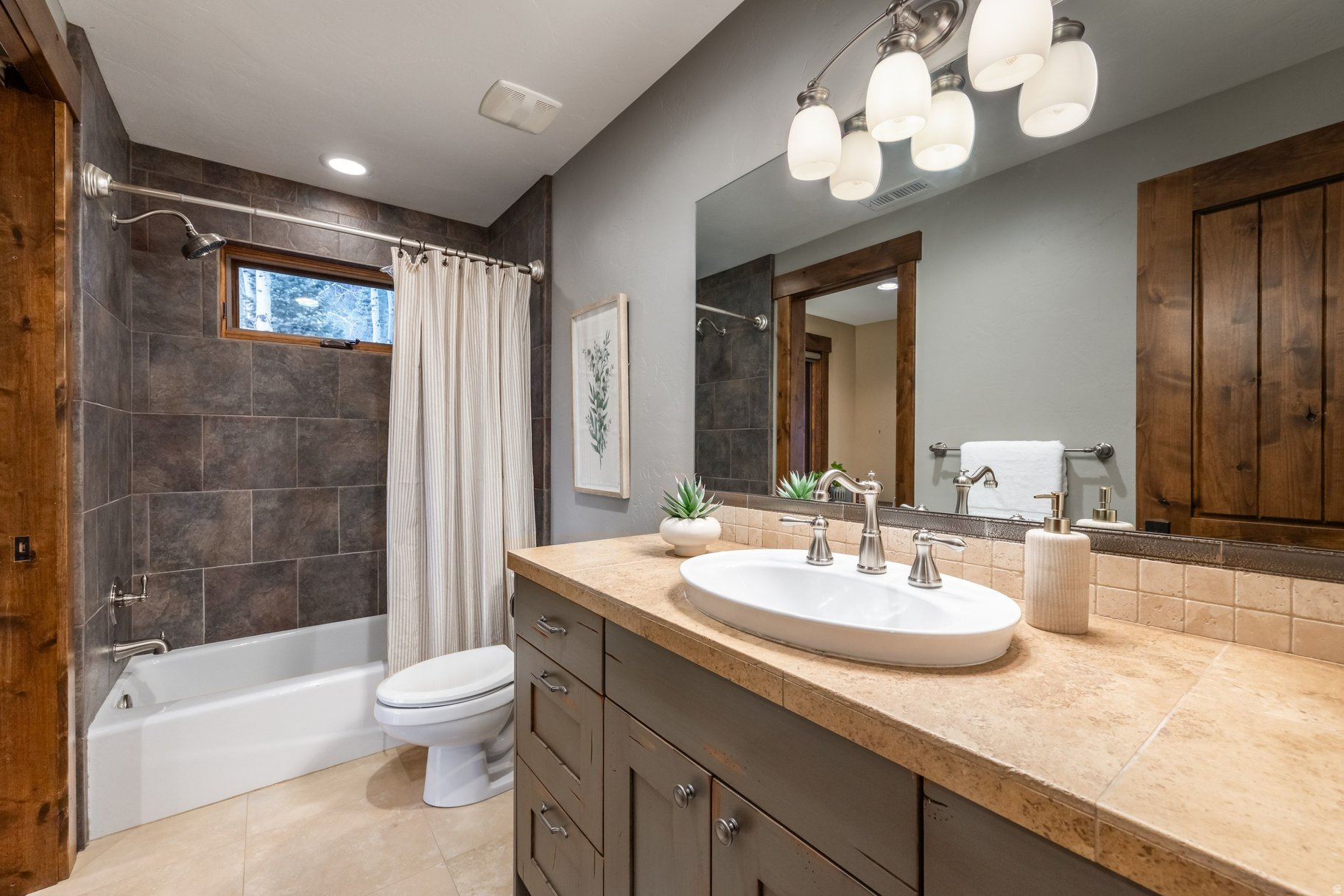 COVE AT SUN PEAK - Residential