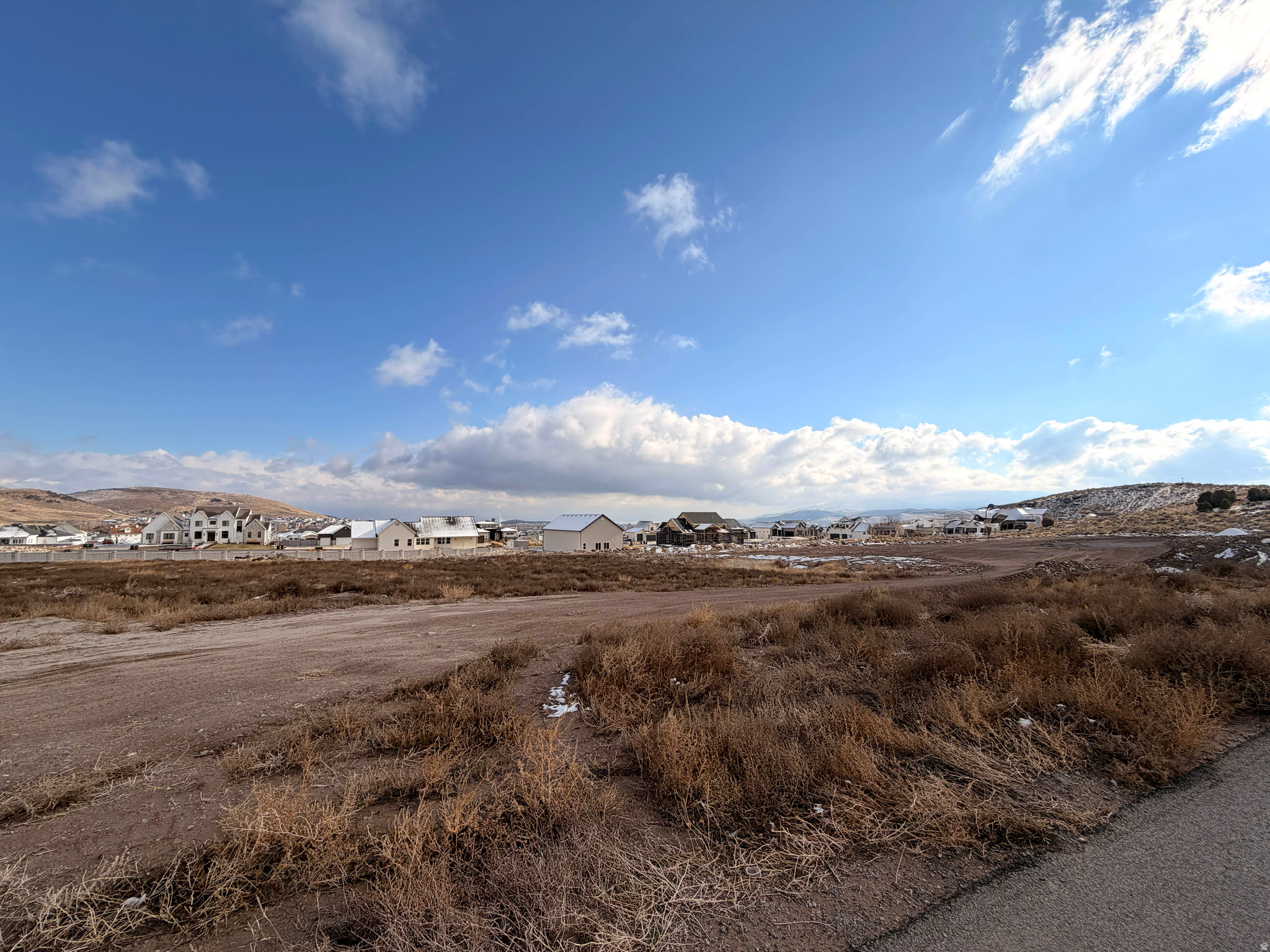 EAGLE RIDGE - Land