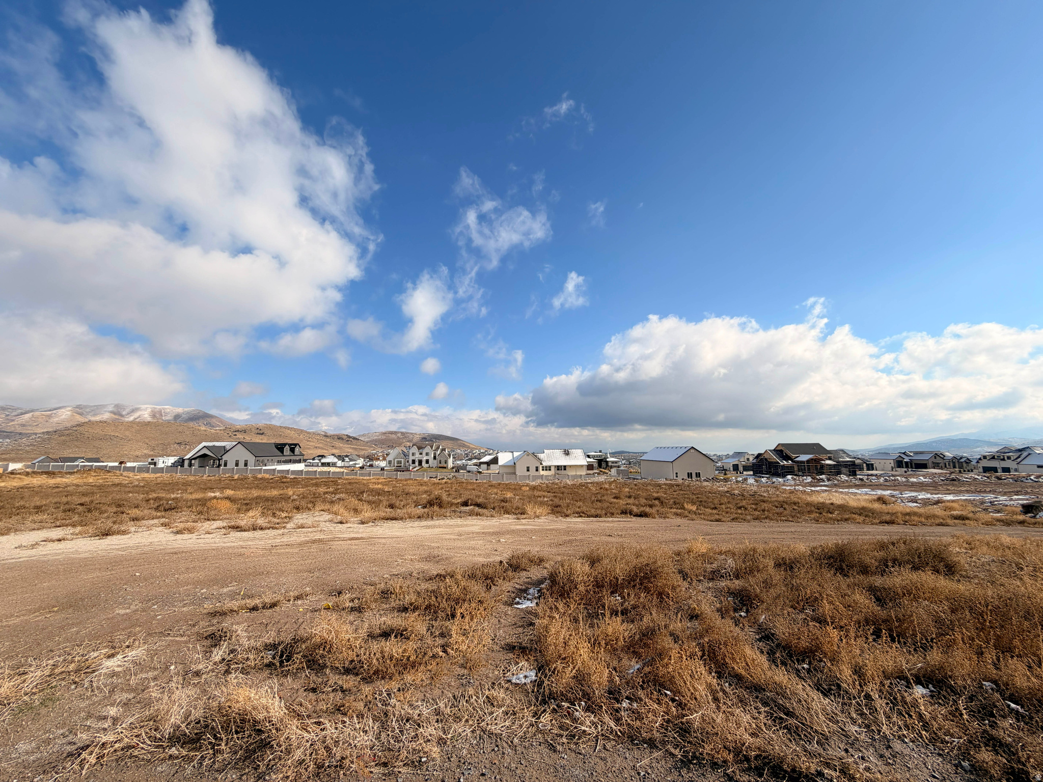 EAGLE RIDGE - Land