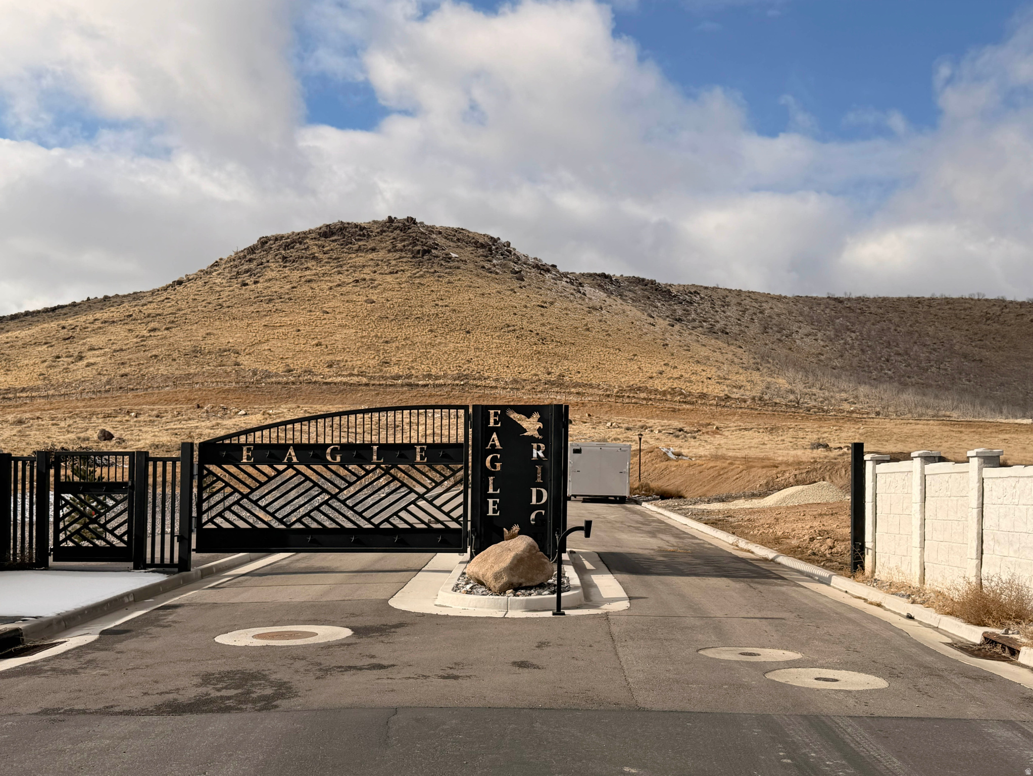 Premiere lot in the highly sought-after Eagle Ridge community. This exceptional property sits in a gated, private neighborhood and offers breathtaking views of the surrounding mountains and valley. Enjoy the serenity of wide open spaces while still being just minutes from shopping, schools and outdoor recreation. If you are looking to build your dream home, this is it!