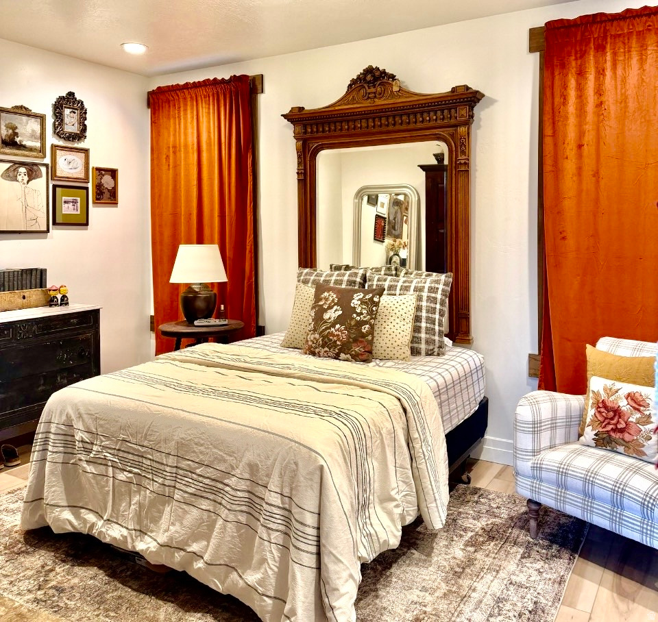 SALEM HOLLOW - Residential
