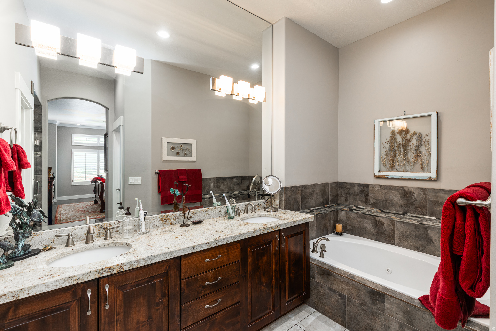 SUNSET RIDGE AT SOUT - Residential