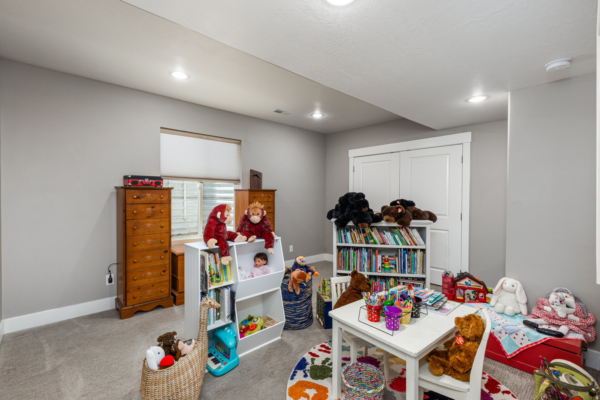 SUNSET RIDGE AT SOUT - Residential