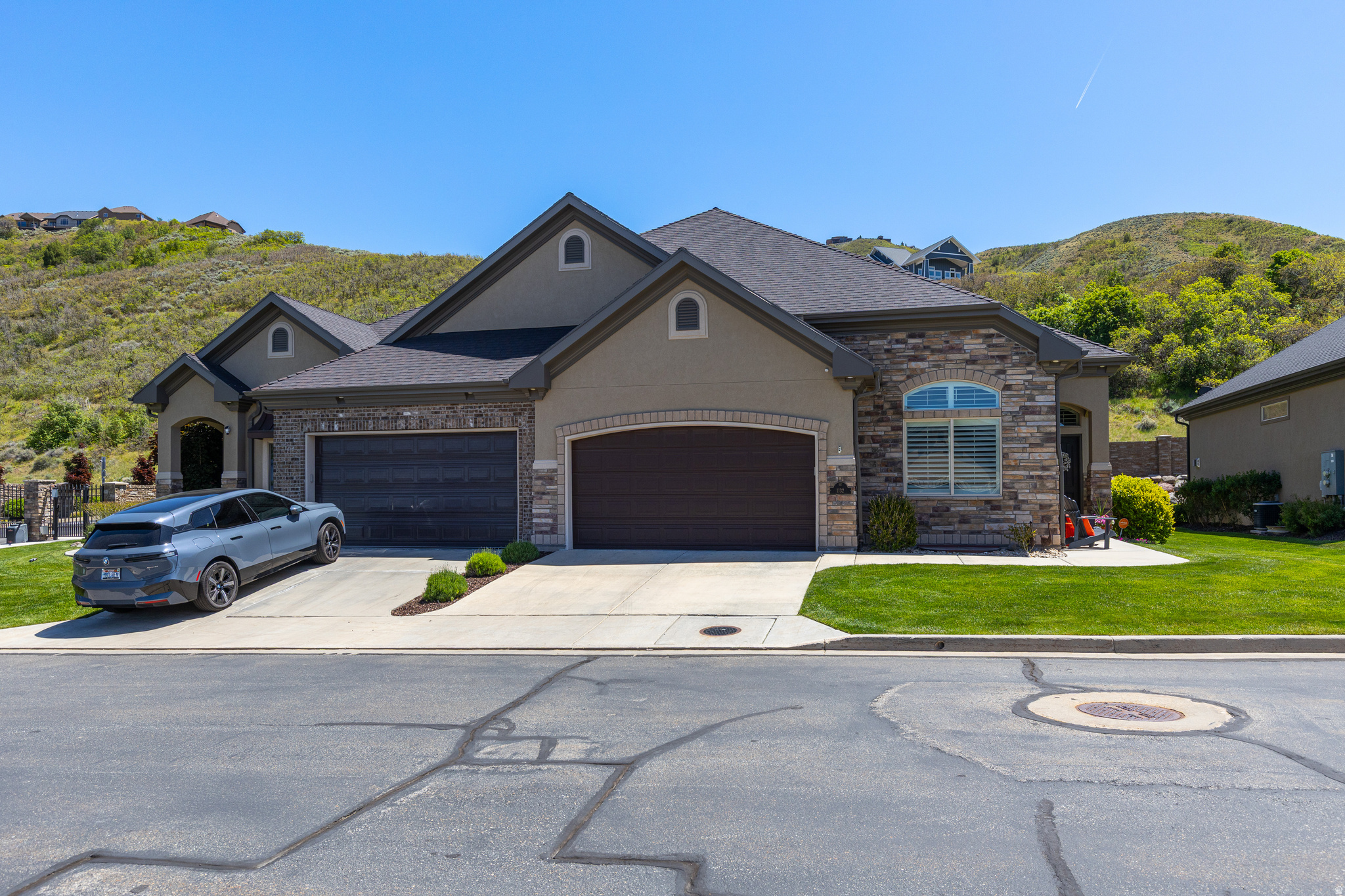 SUNSET RIDGE AT SOUT - Residential