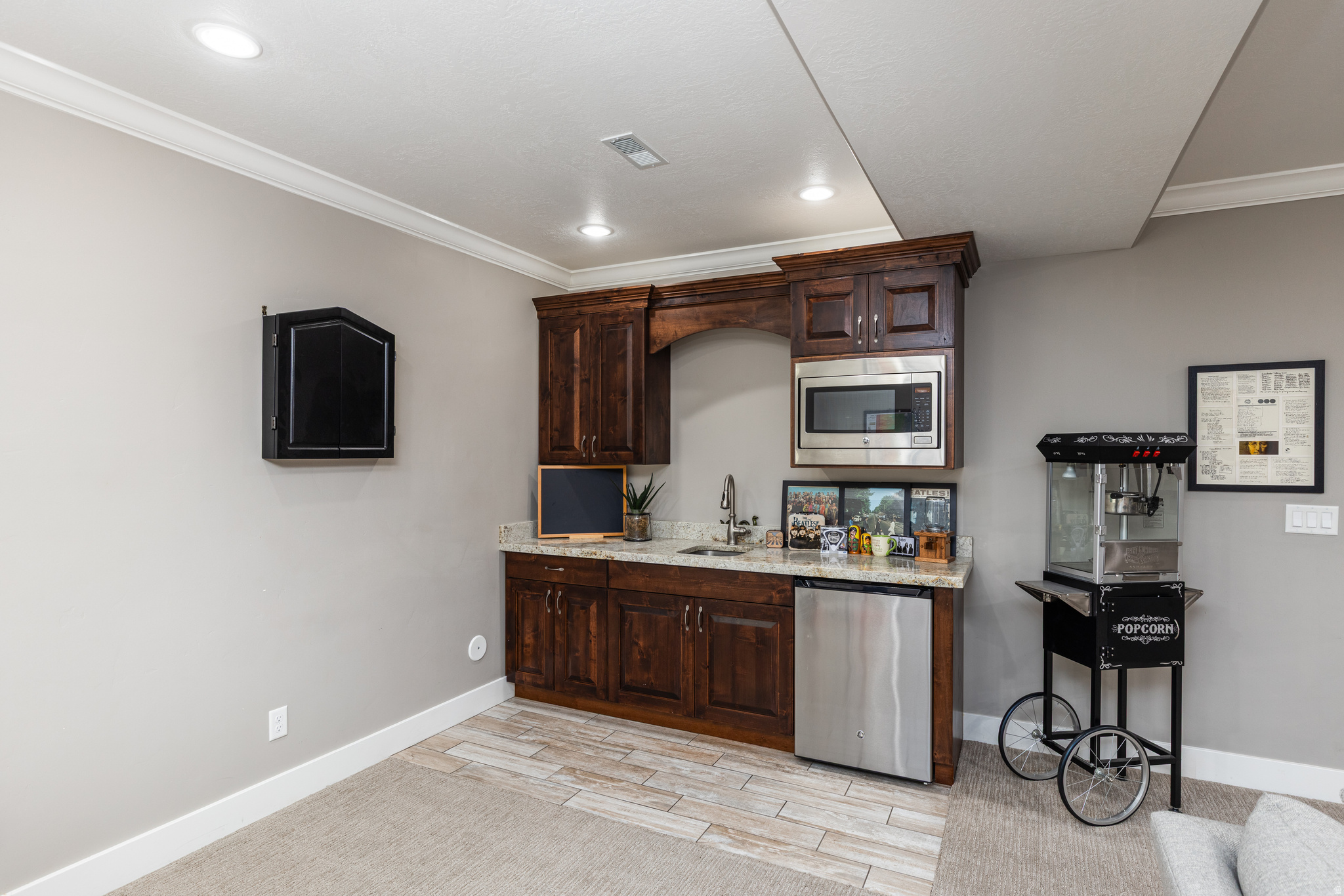 SUNSET RIDGE AT SOUT - Residential