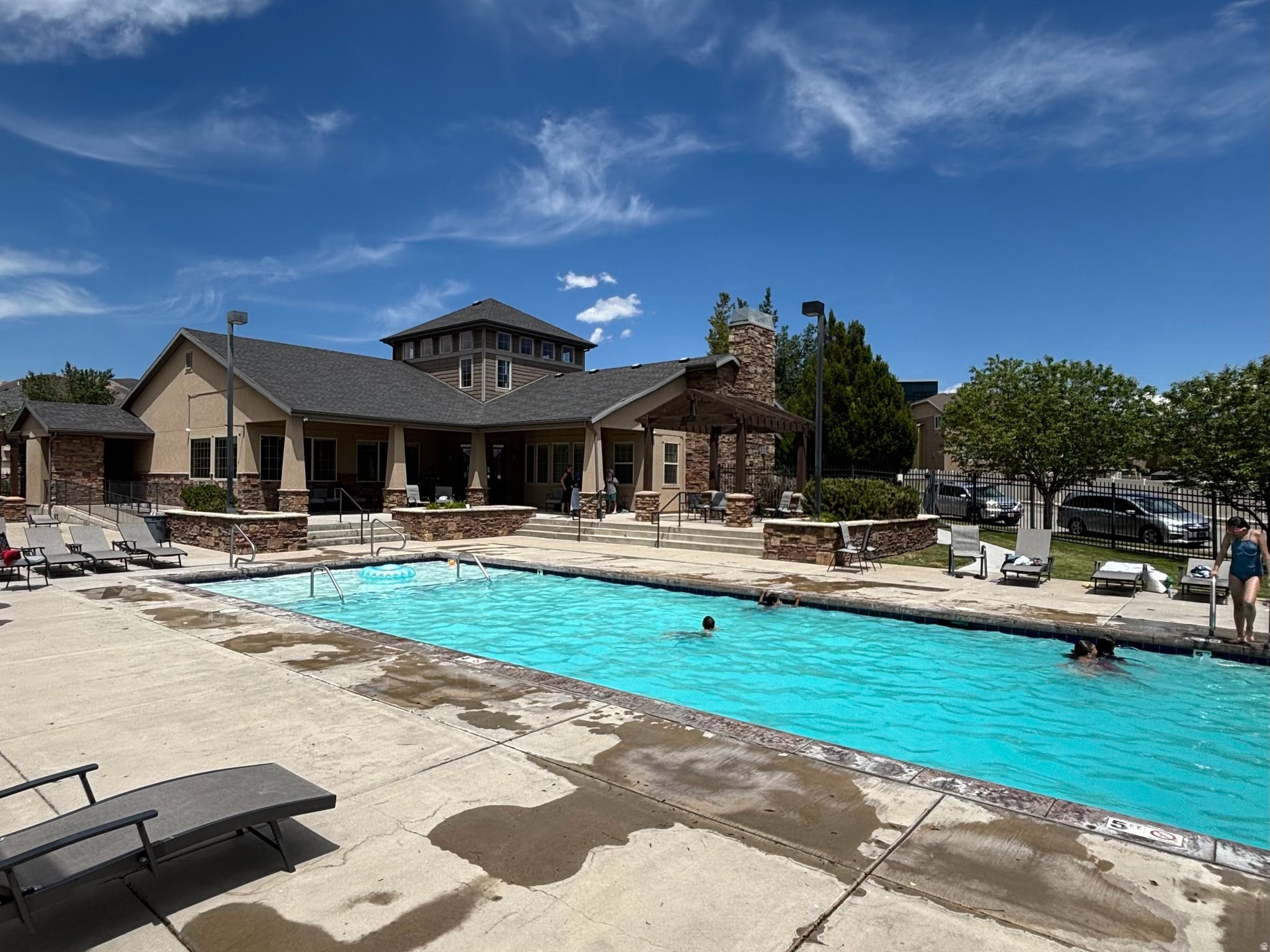 THANKSGIVING MEADOWS - Residential