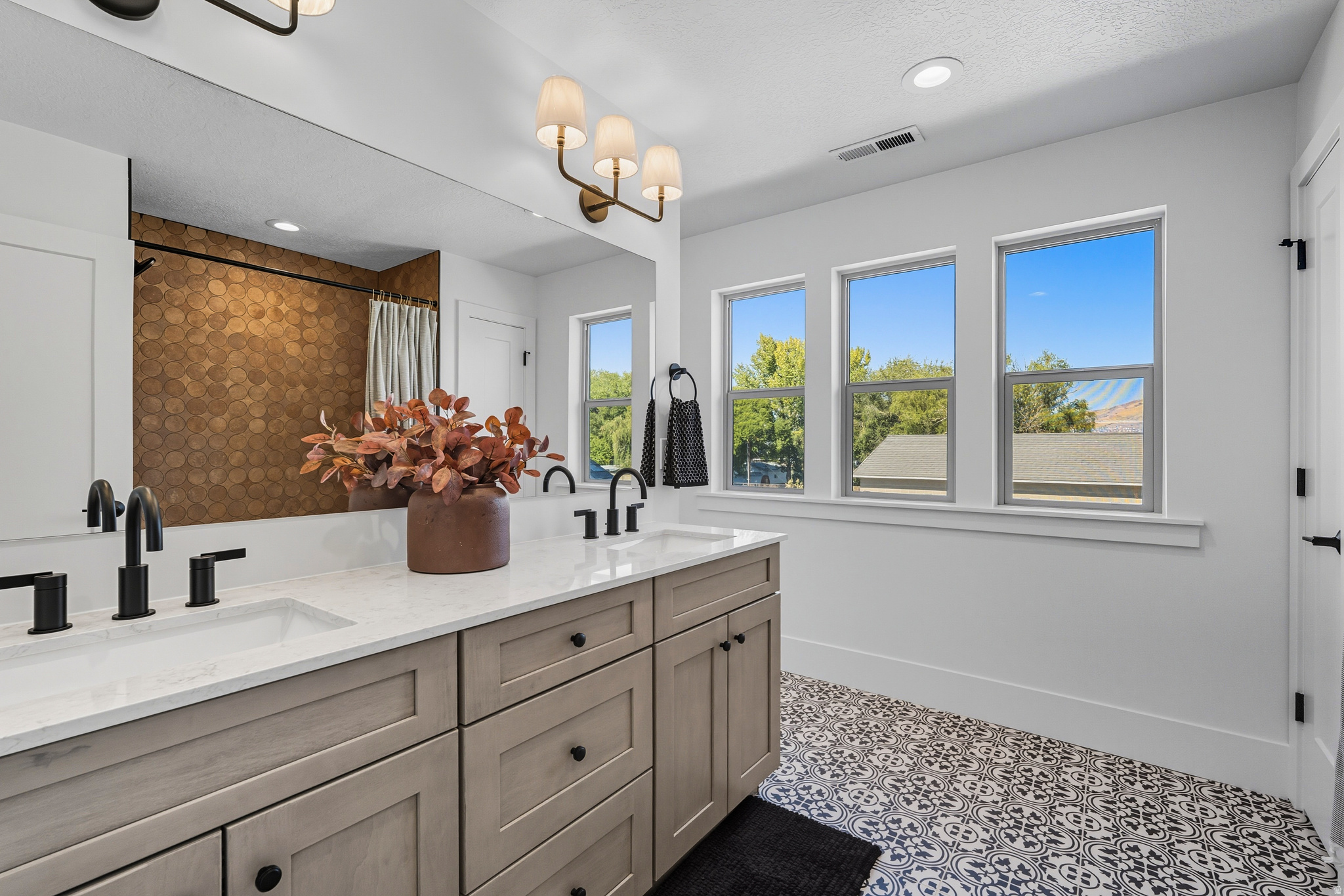 MILLCREEK COTTAGES IN VANWAGONER WAY SUB LOT 5 - Residential