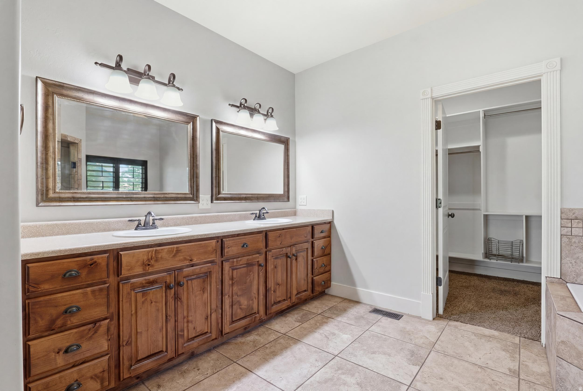 VALLEY VIEW - Residential