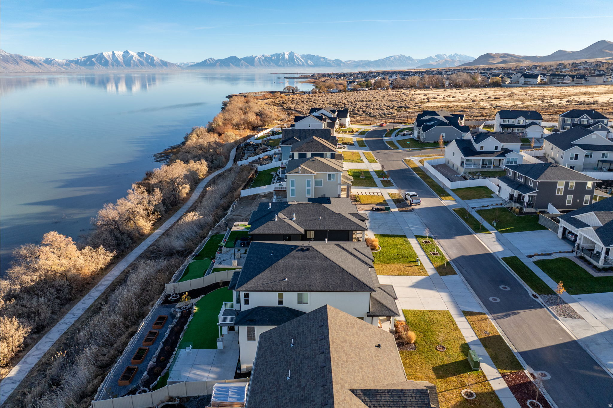 MALLARD BAY - Residential