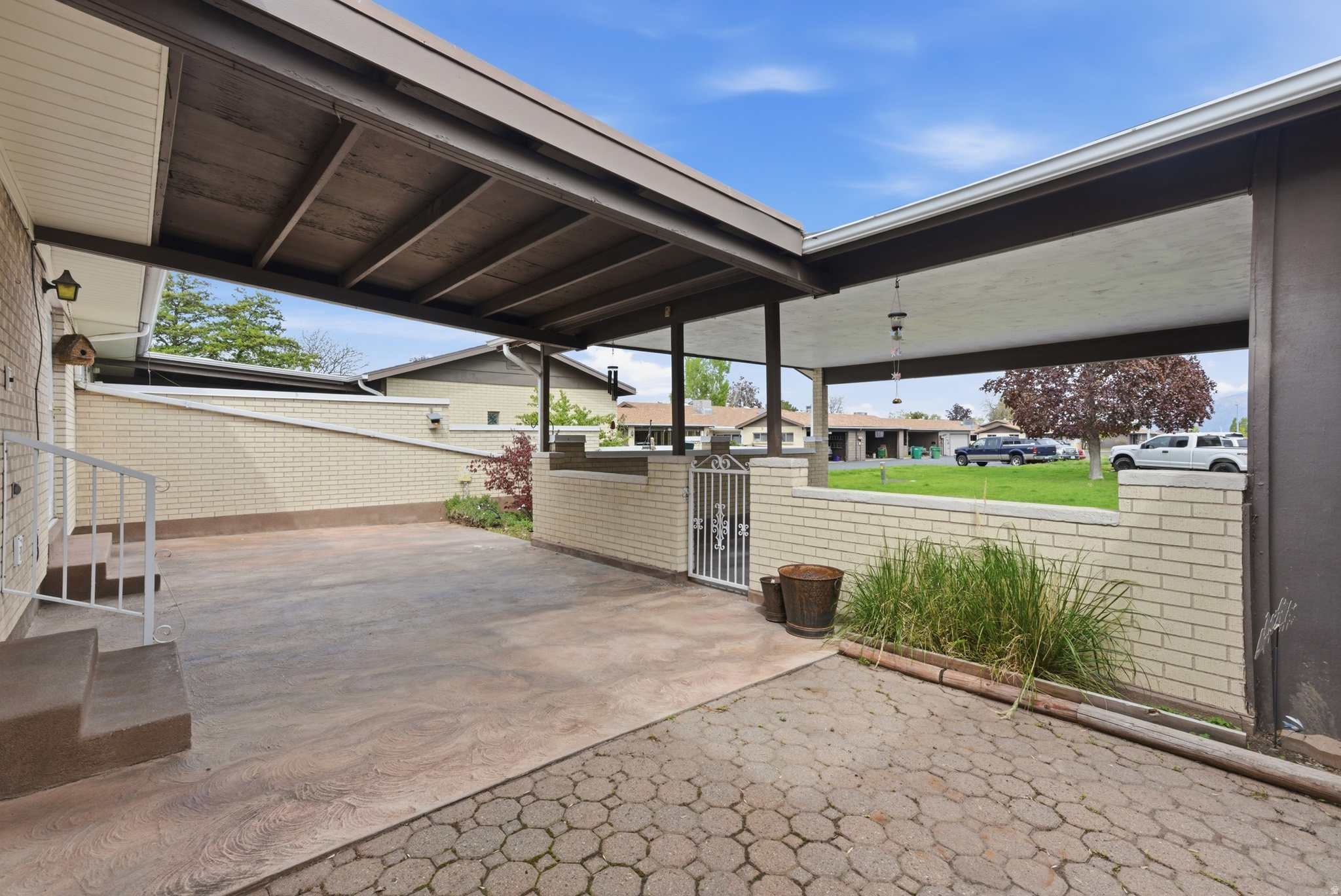 EMERALD HILLS - Residential