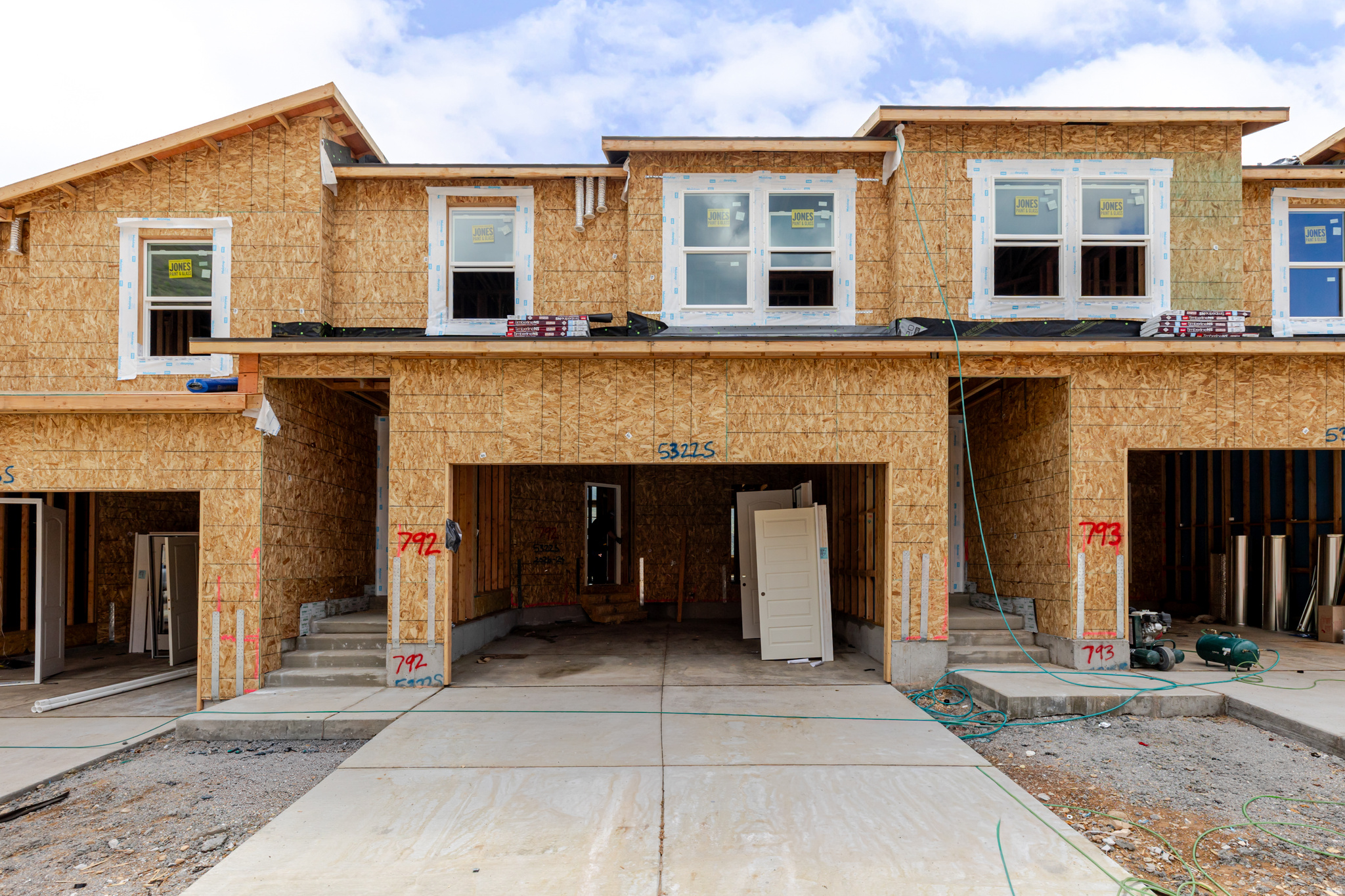 Get ready to fall in love with your new townhome at Harmony Ridge! Enjoy the perfect mix of comfort and convenience with multi-story living and a spacious two-car garage. Nestled near the breathtaking Spanish Fork Canyon, Harmony Ridge offers jaw-dropping views and incredible amenities, including a clubhouse, fully equipped gym, sparkling pool, parks, and pickleball courts. It's the perfect place to relax, play, and make lasting memories. Reach out today to learn more or schedule your visit. Your dream home is calling!