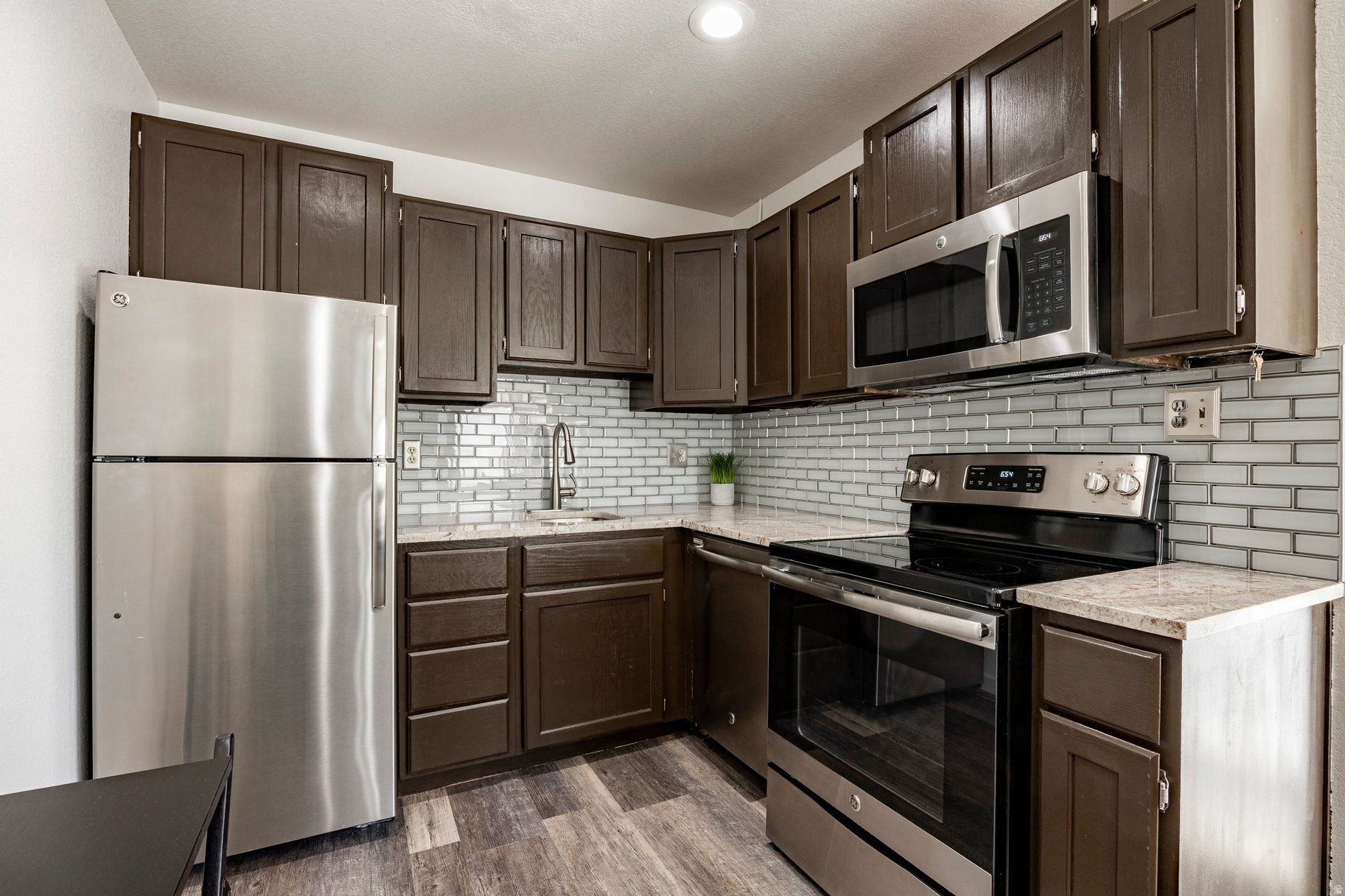 CARRIAGE HOUSE - Residential