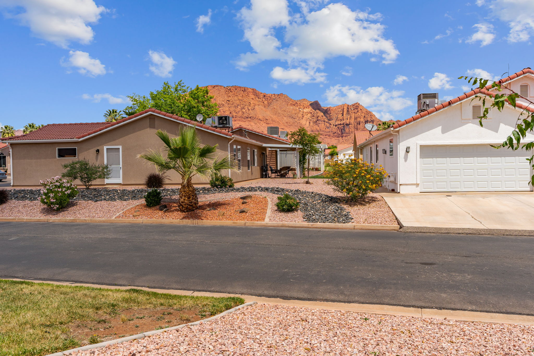 PADRE LAKES TH 2 - Residential
