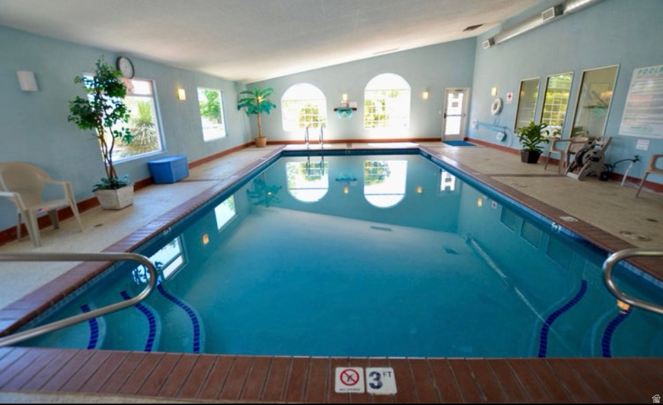 PADRE LAKES TH 2 - Residential