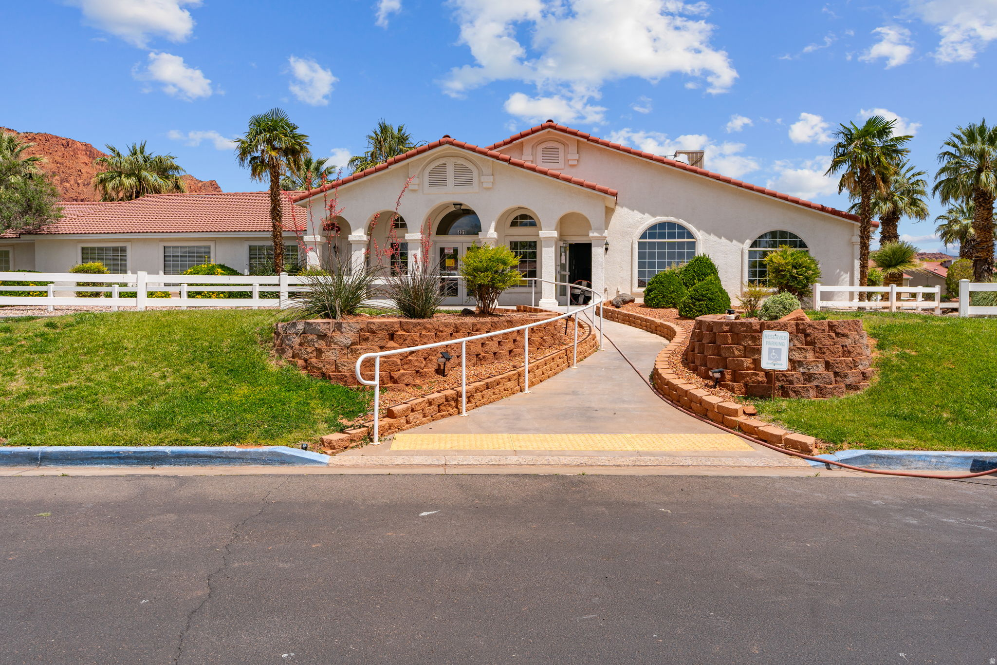 PADRE LAKES TH 2 - Residential