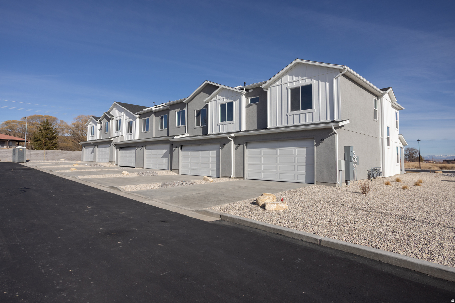 COVE MOUNTAIN VILLAGE TOWNHOMES - Residential