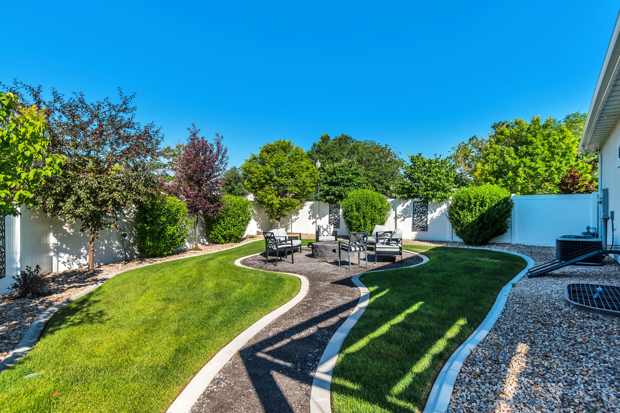CRANE GARDEN LOT - Residential