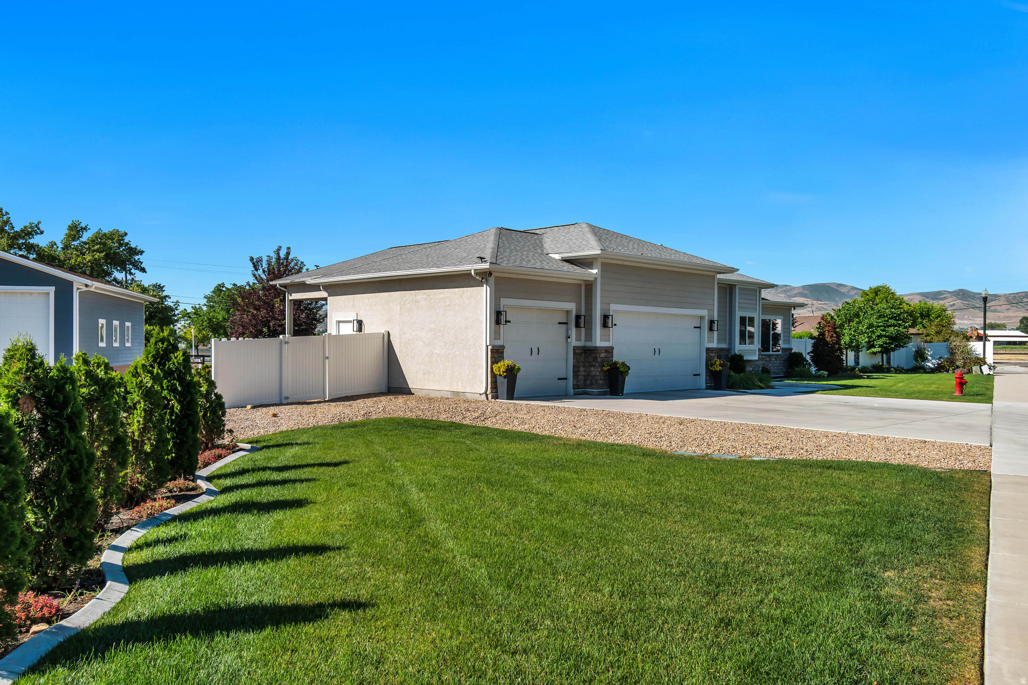 CRANE GARDEN LOT - Residential