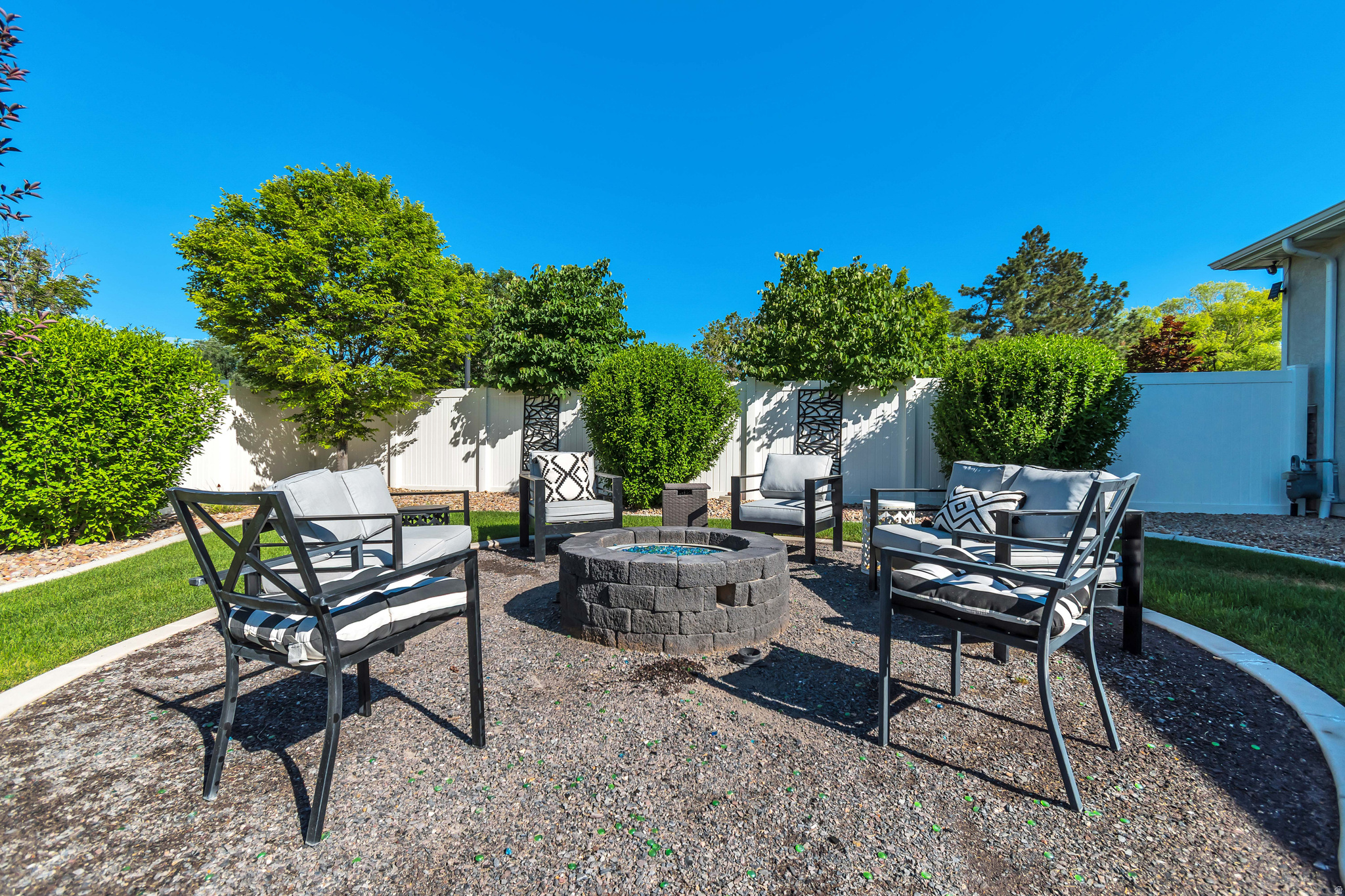 CRANE GARDEN LOT - Residential