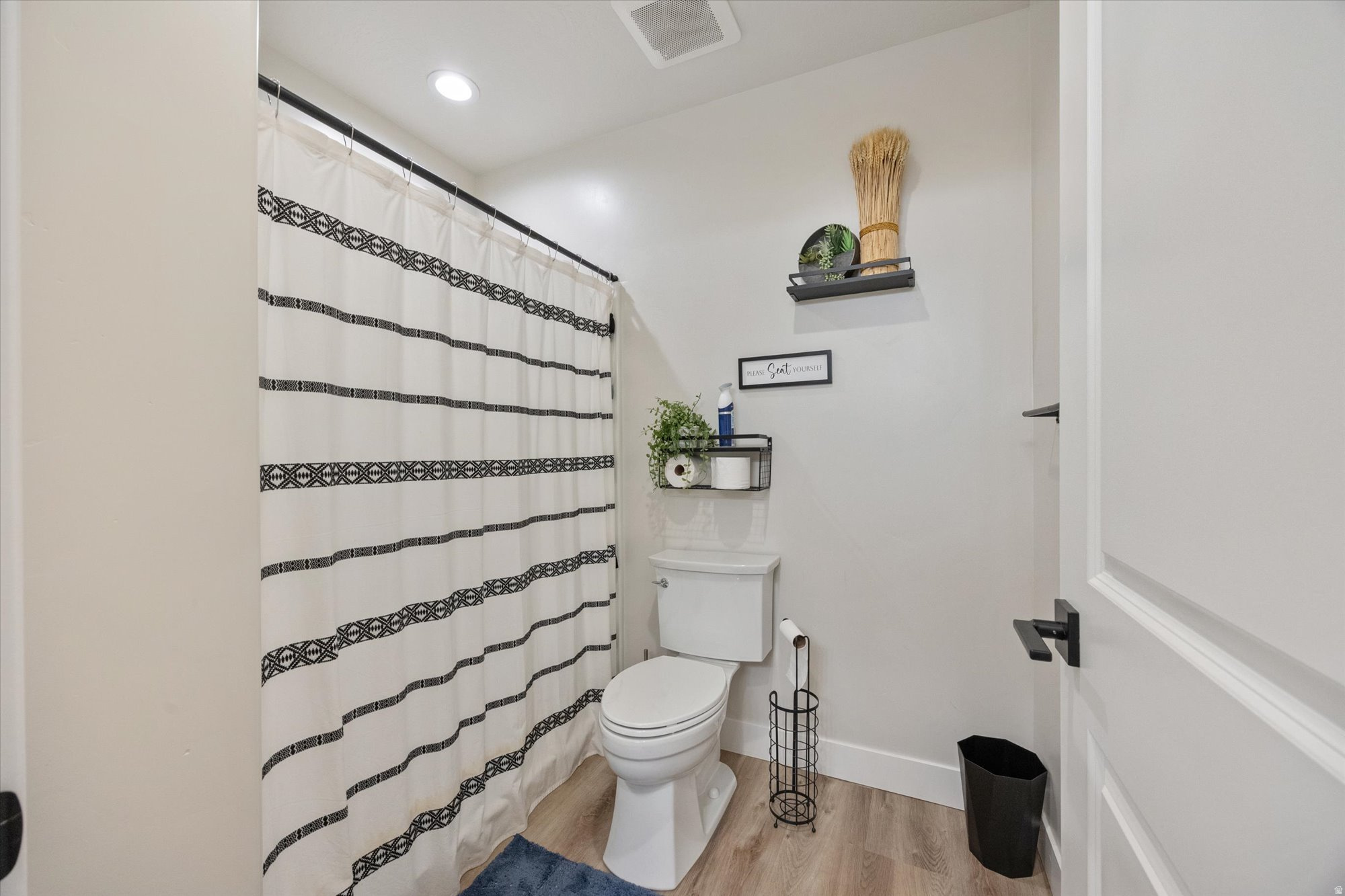 WHITING FARMS - Residential