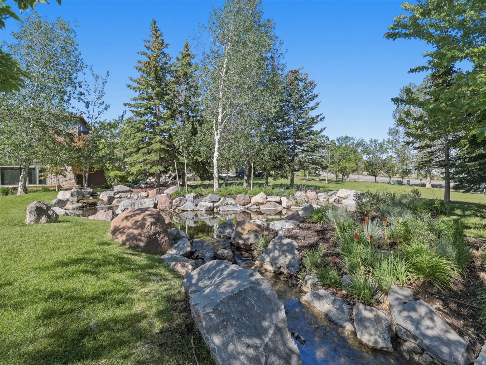 SUNCREST - Residential