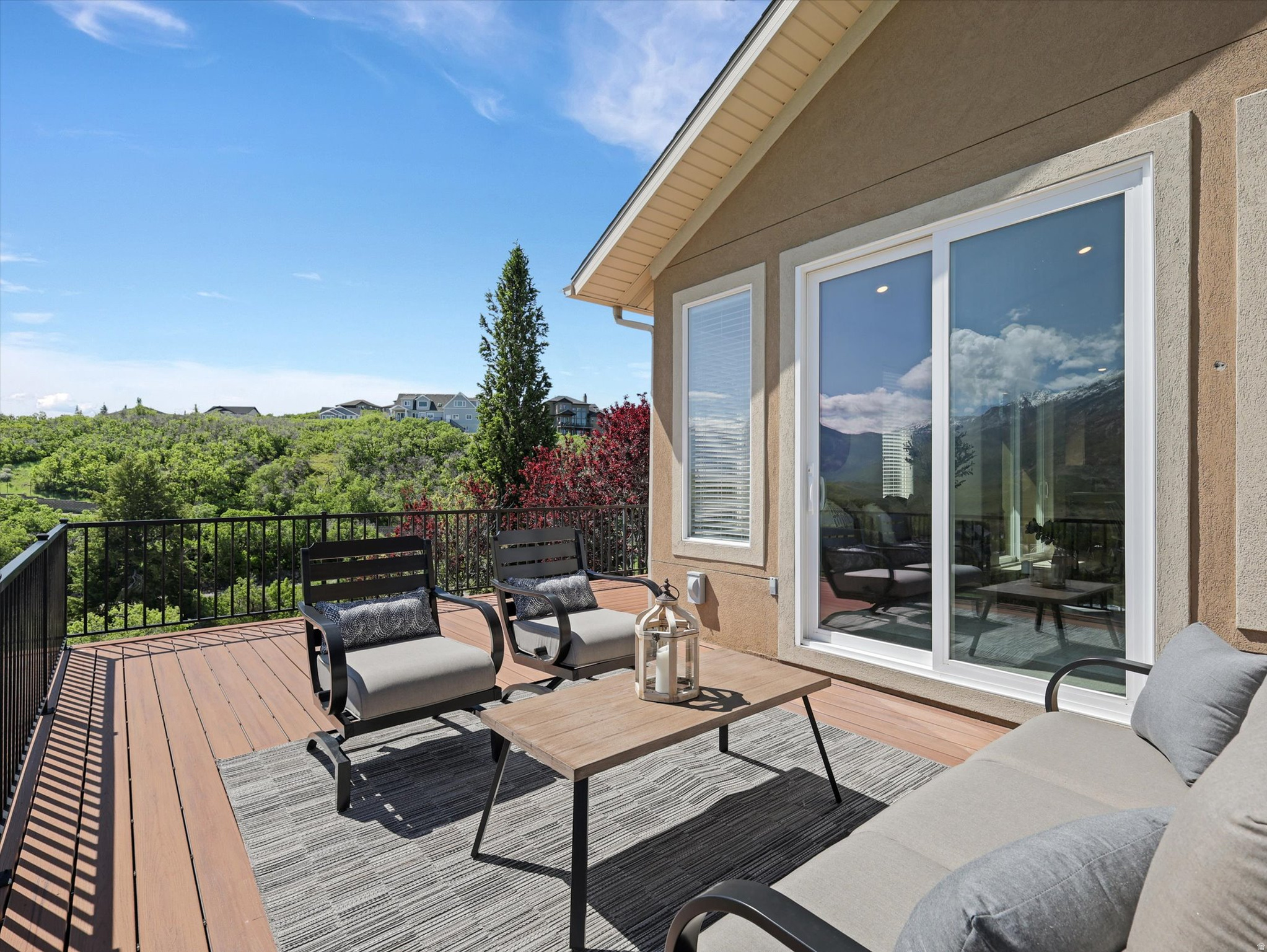 SUNCREST - Residential