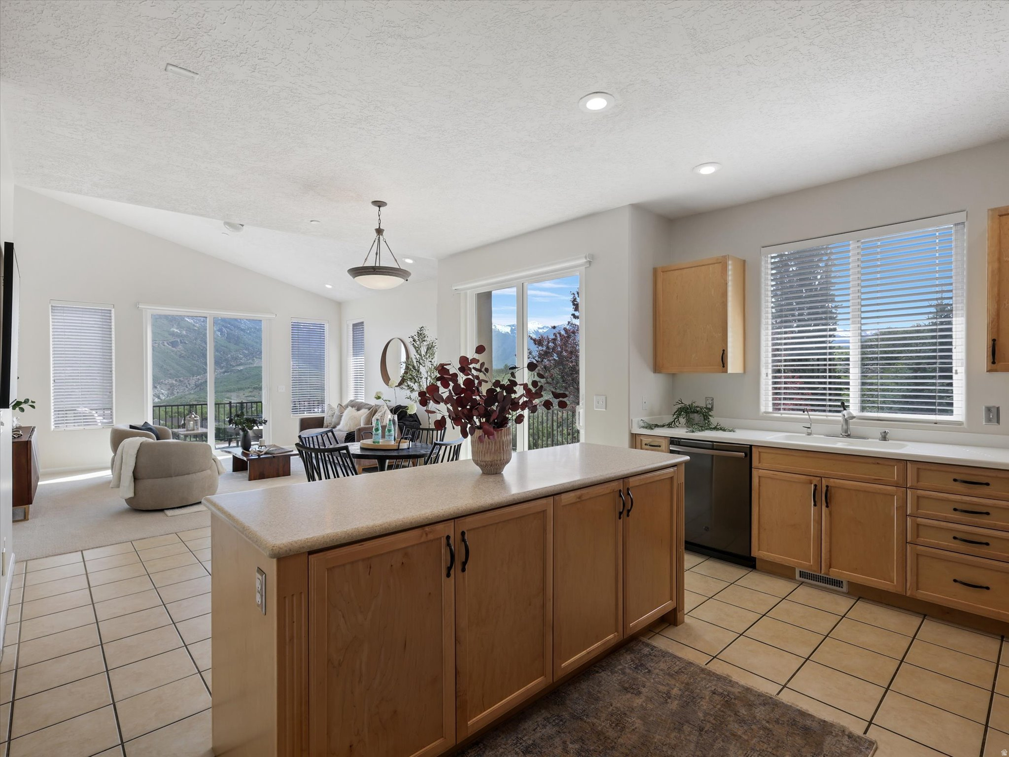 SUNCREST - Residential