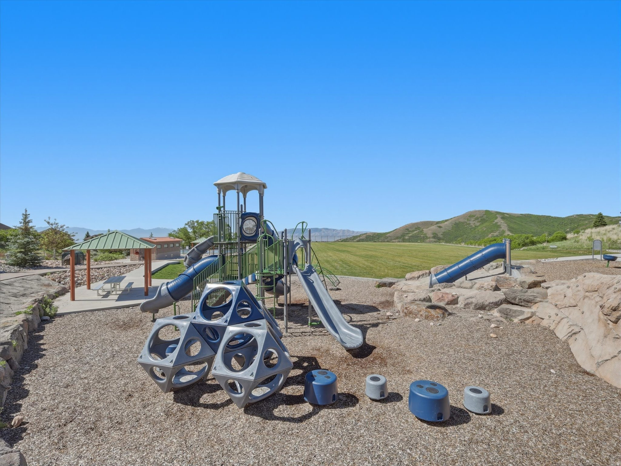 SUNCREST - Residential