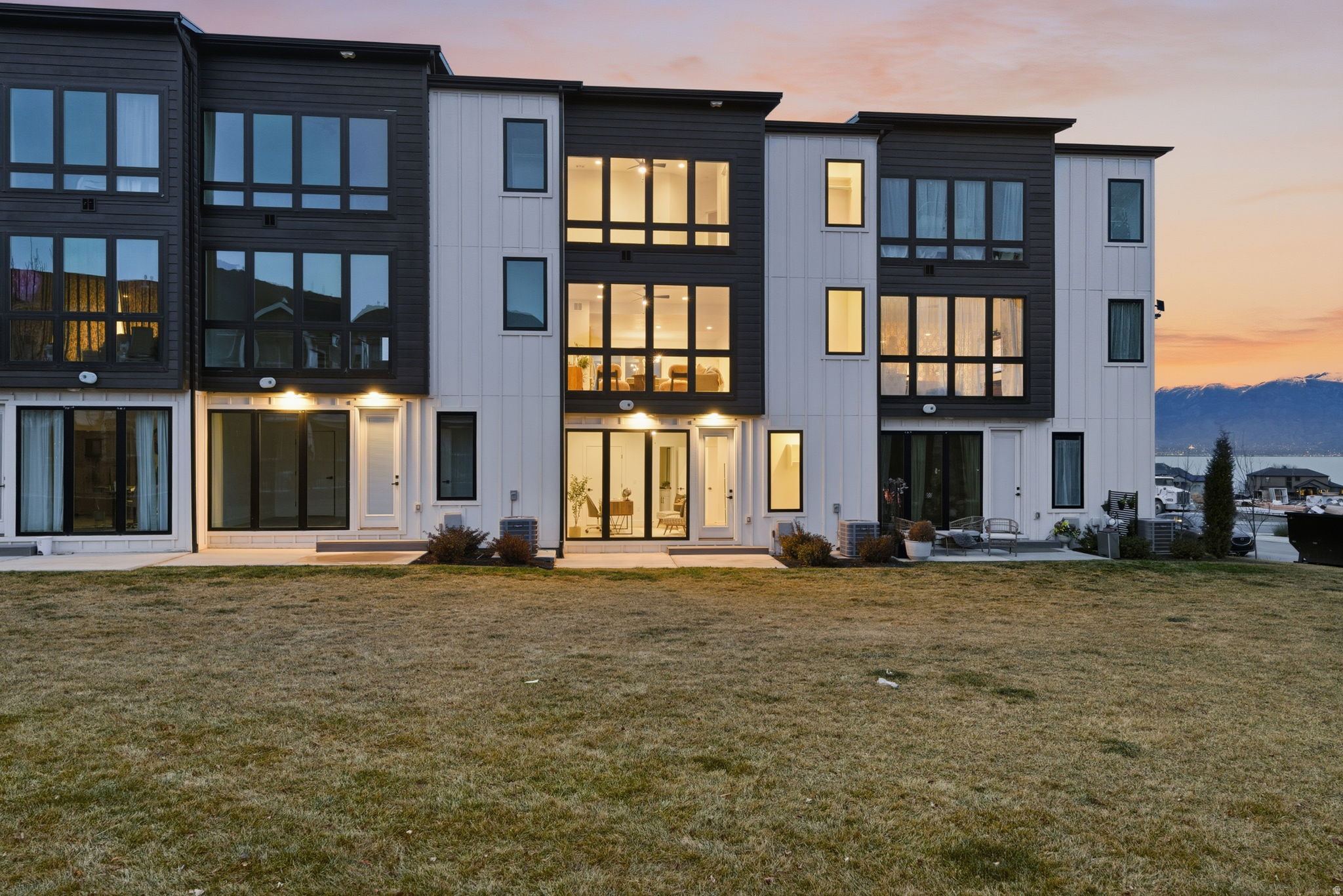 FAIRWAY TOWNHOMES - Residential