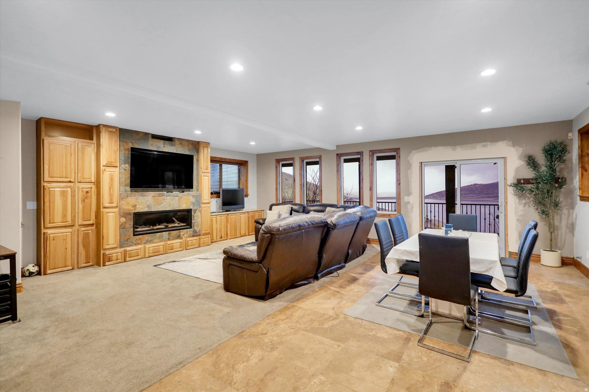 ROCKPORT RANCHES - Residential