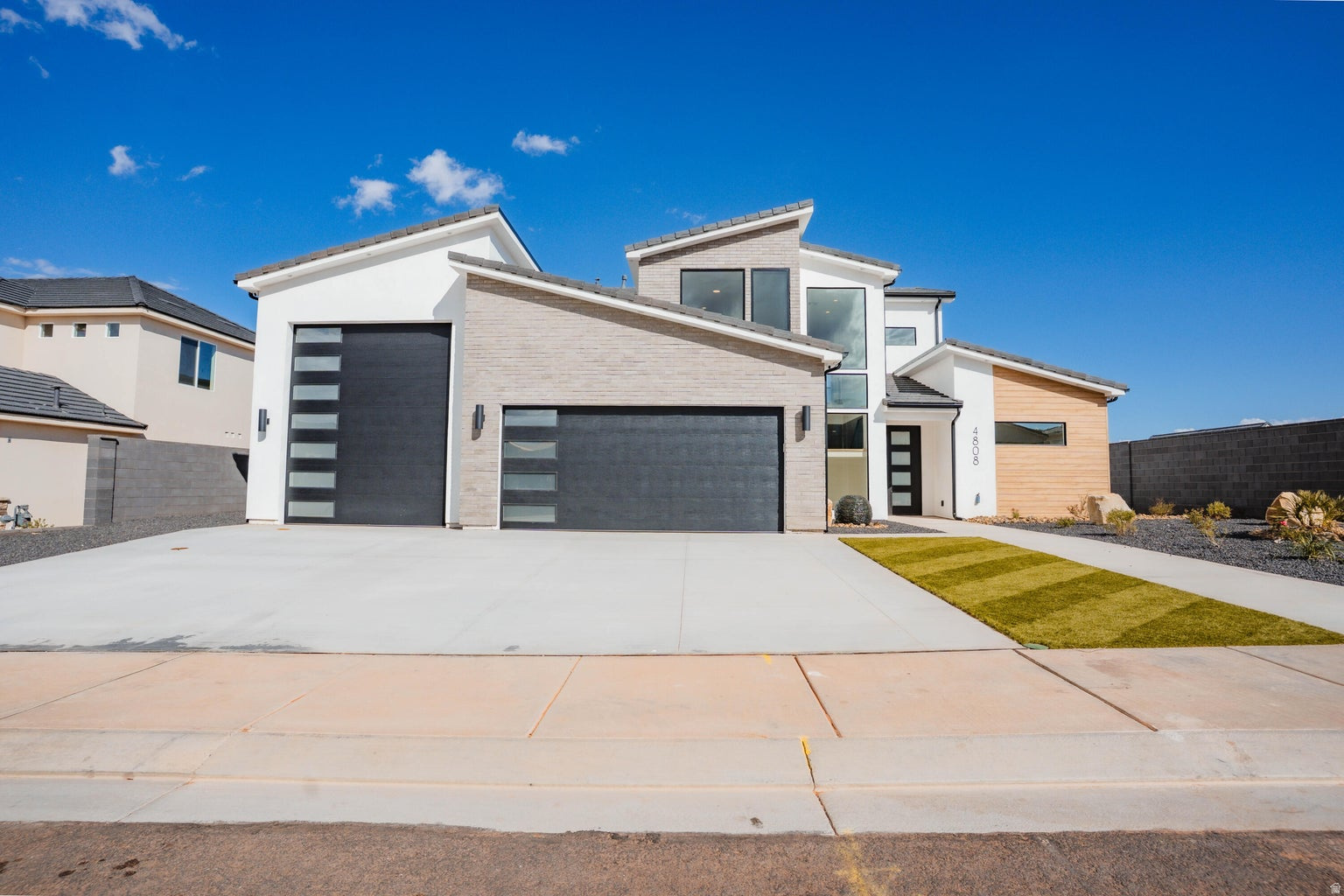 SAND HOLLOW VILLAGE - Residential