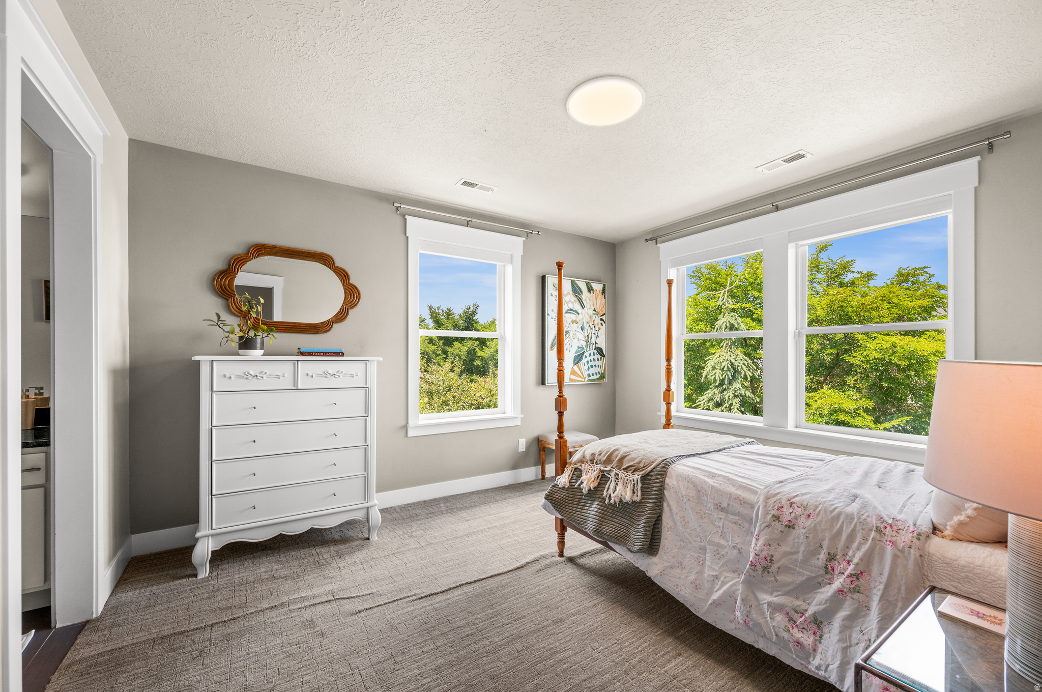 DAYBREAK - Residential