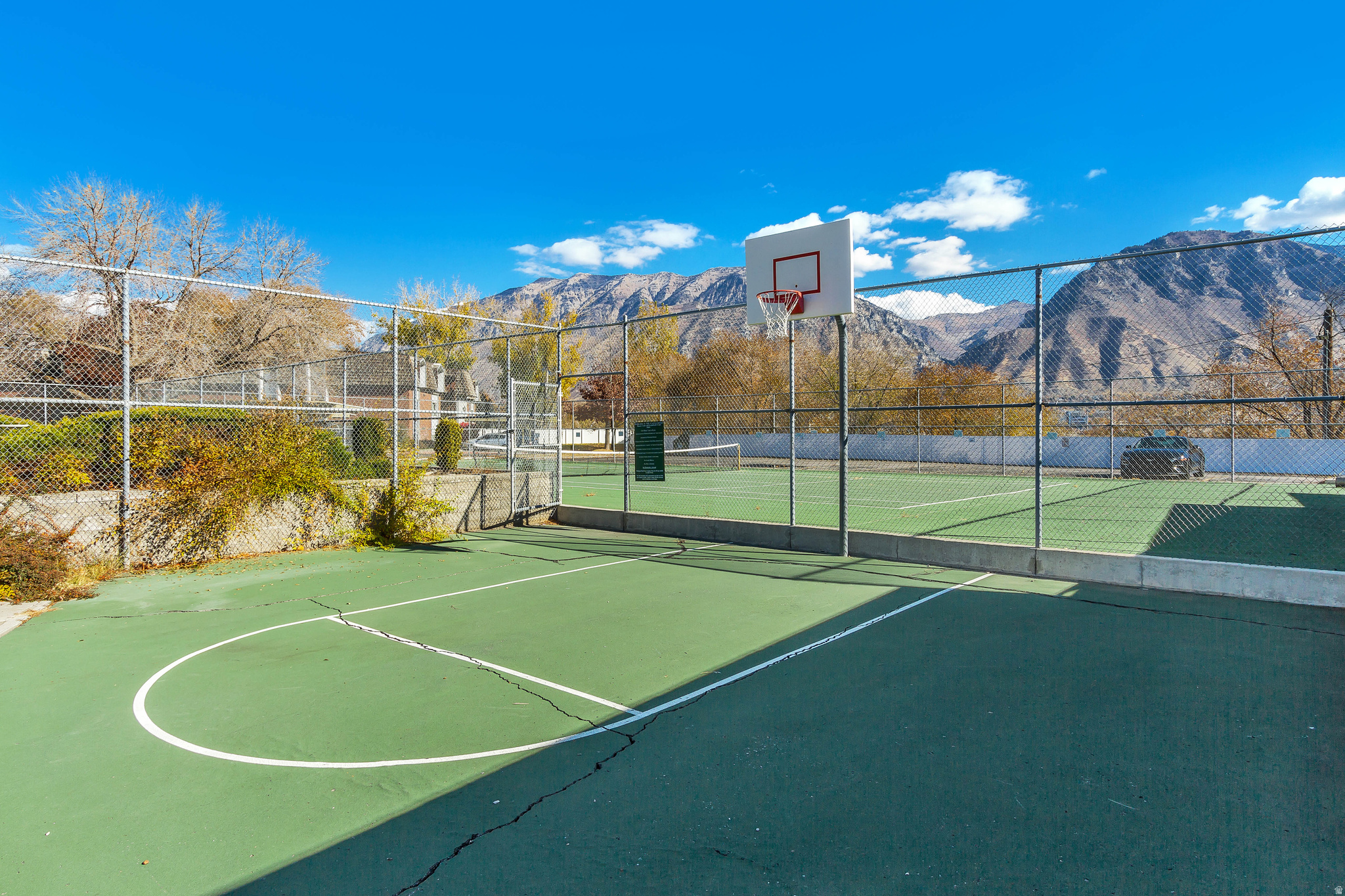 WILLOWBROOK - Residential