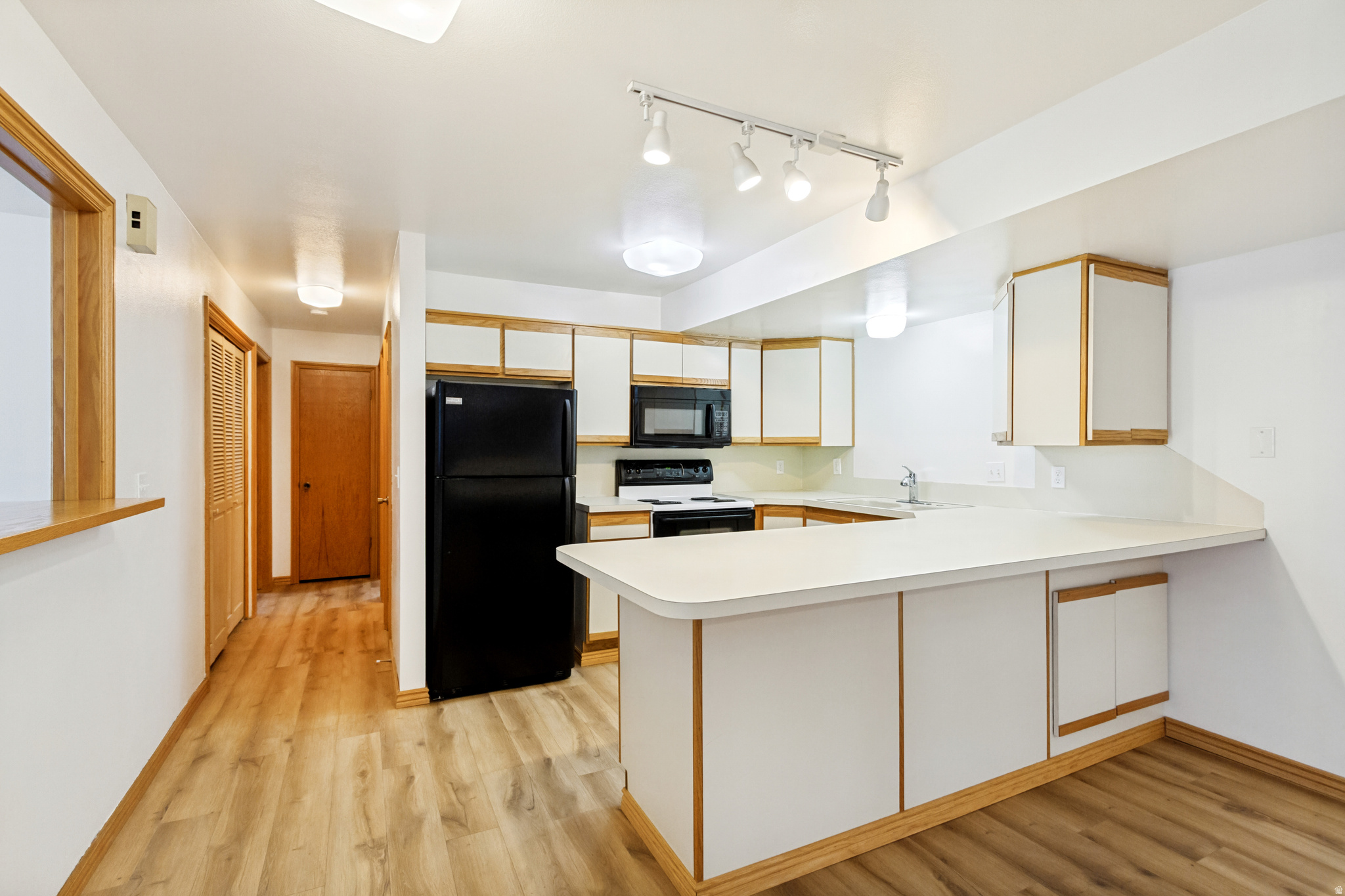 WILLOWBROOK - Residential