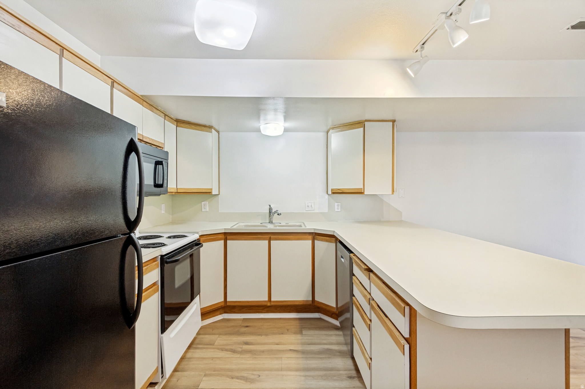 WILLOWBROOK - Residential