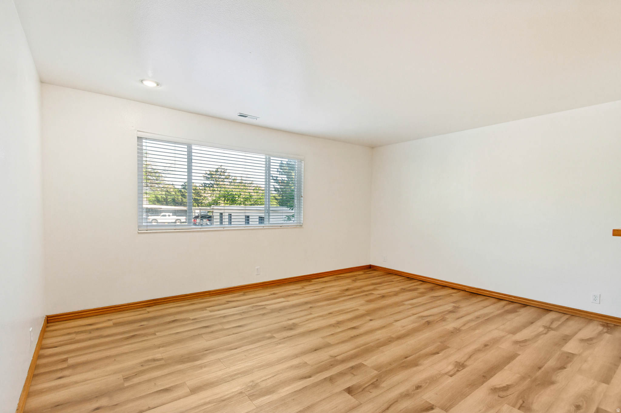 WILLOWBROOK - Residential