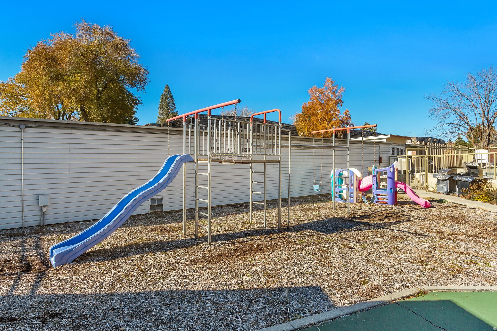 WILLOWBROOK - Residential