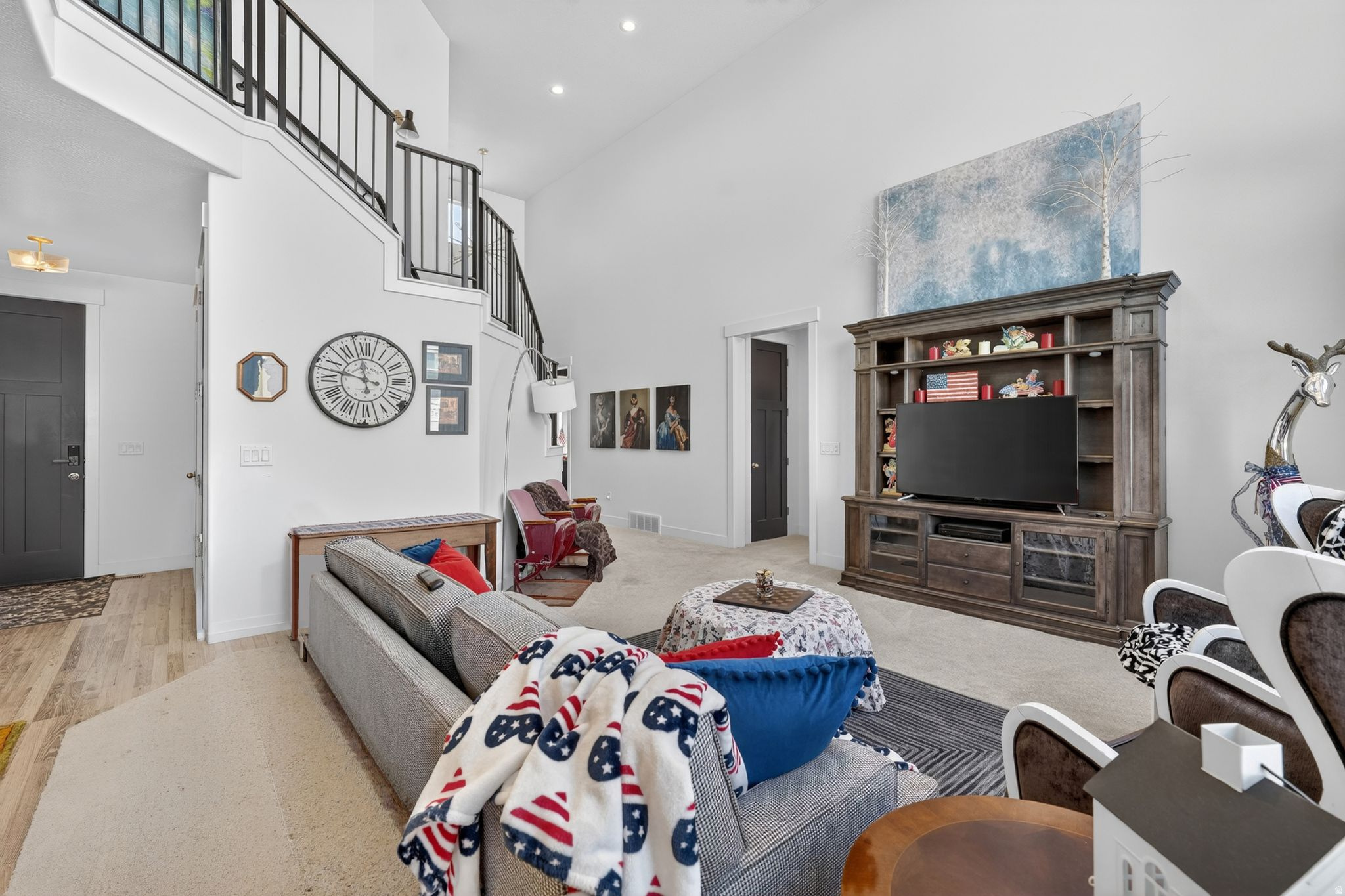 MOUNTAIN RIDGE - Residential