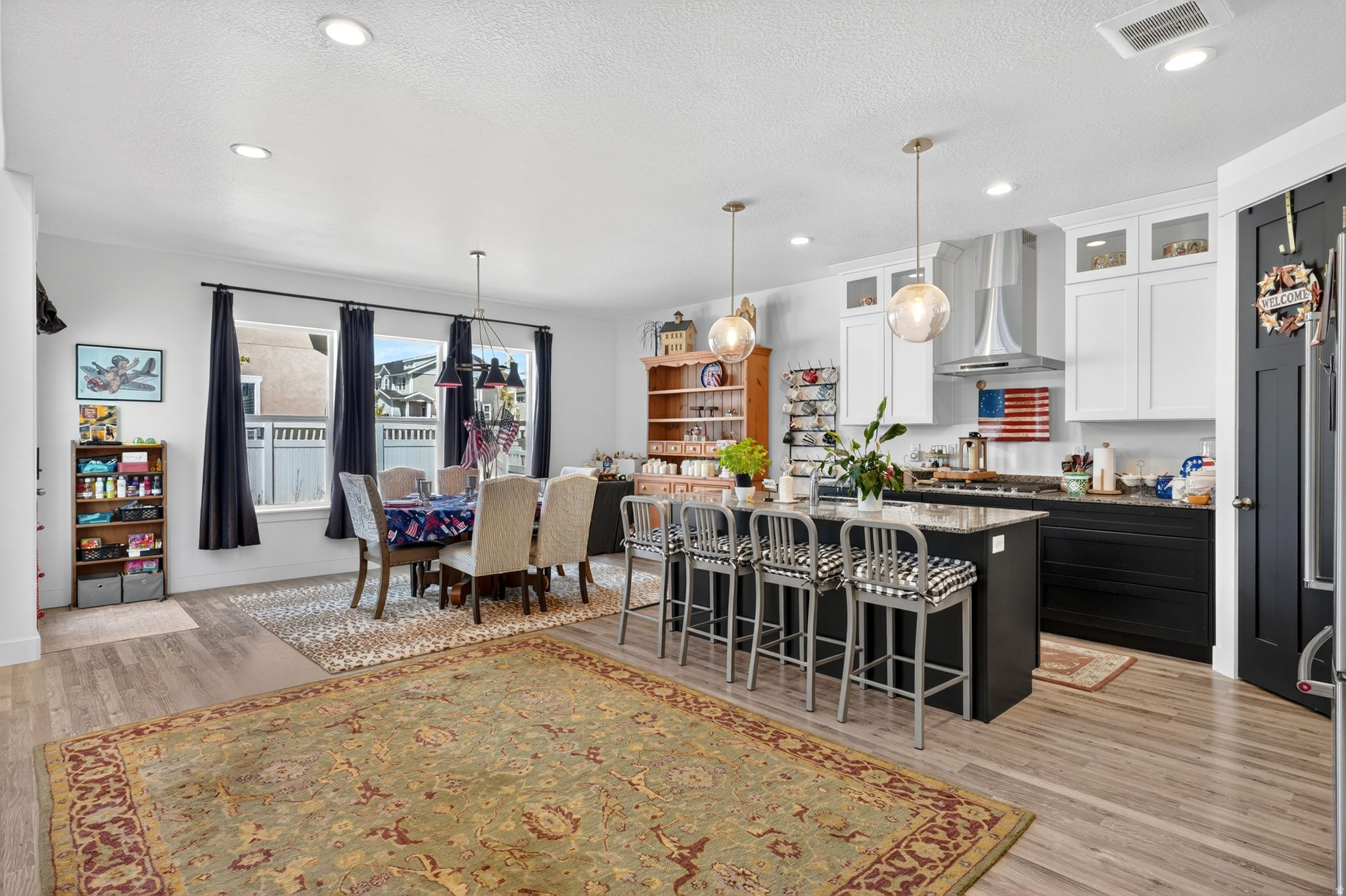 MOUNTAIN RIDGE - Residential