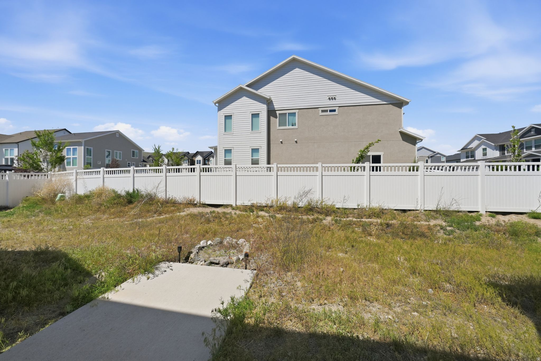MOUNTAIN RIDGE - Residential