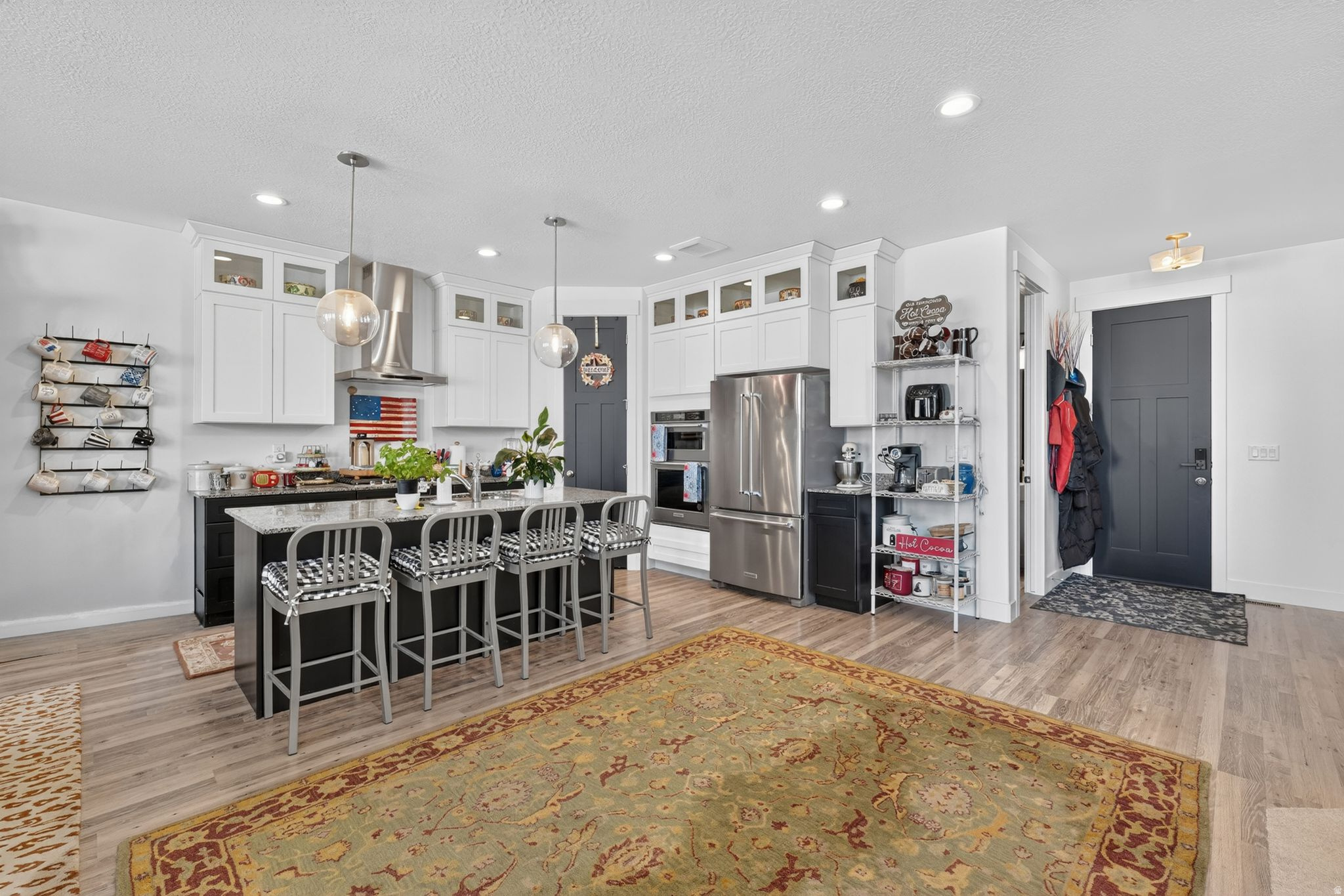 MOUNTAIN RIDGE - Residential
