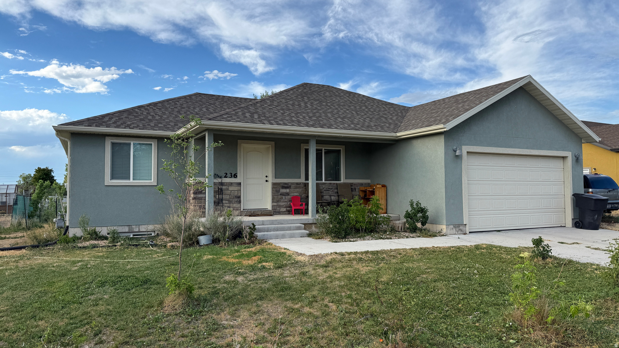 HIDDEN CREEK - Residential